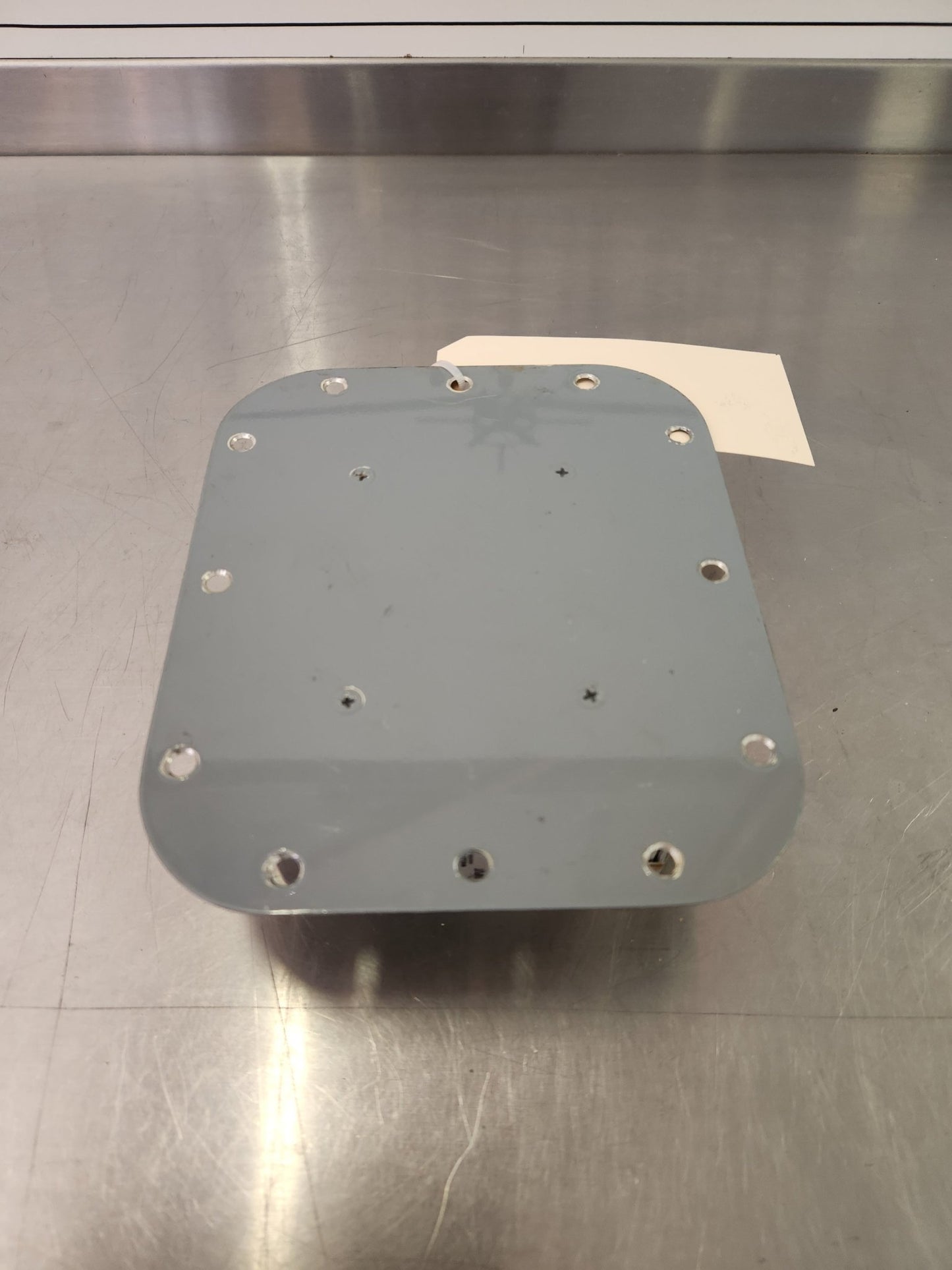 01 - 0770168 - 01 Whelen WHELEN MODEL A1610TSC POWER SUPPLY WITH MOUNT PLATE | FractionAIR Parts - Aircraft Parts & Accessories