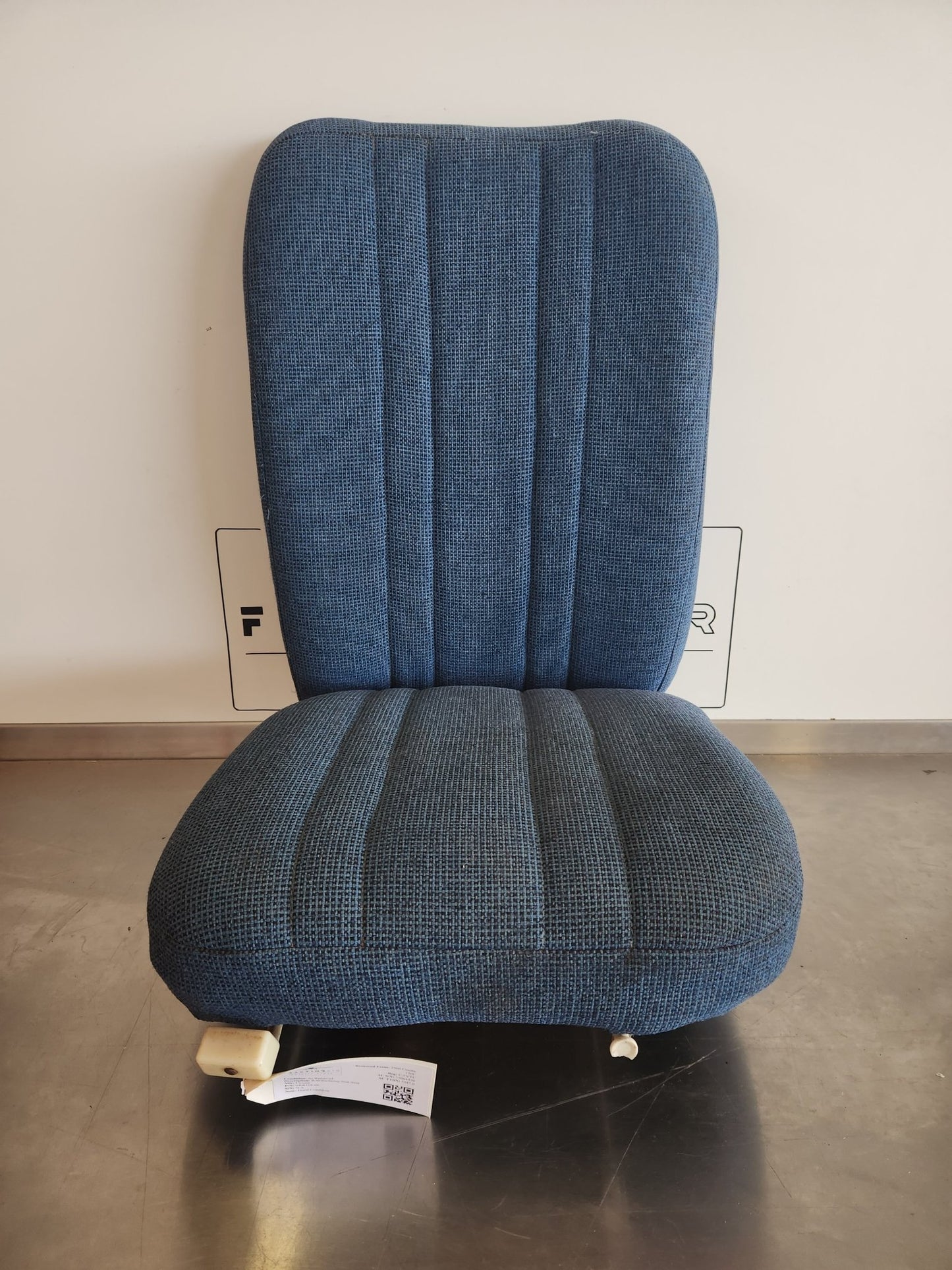 0400118 - 66 Cessna R/H Reclining Seat Assy | FractionAIR Parts - Aircraft Parts & Accessories