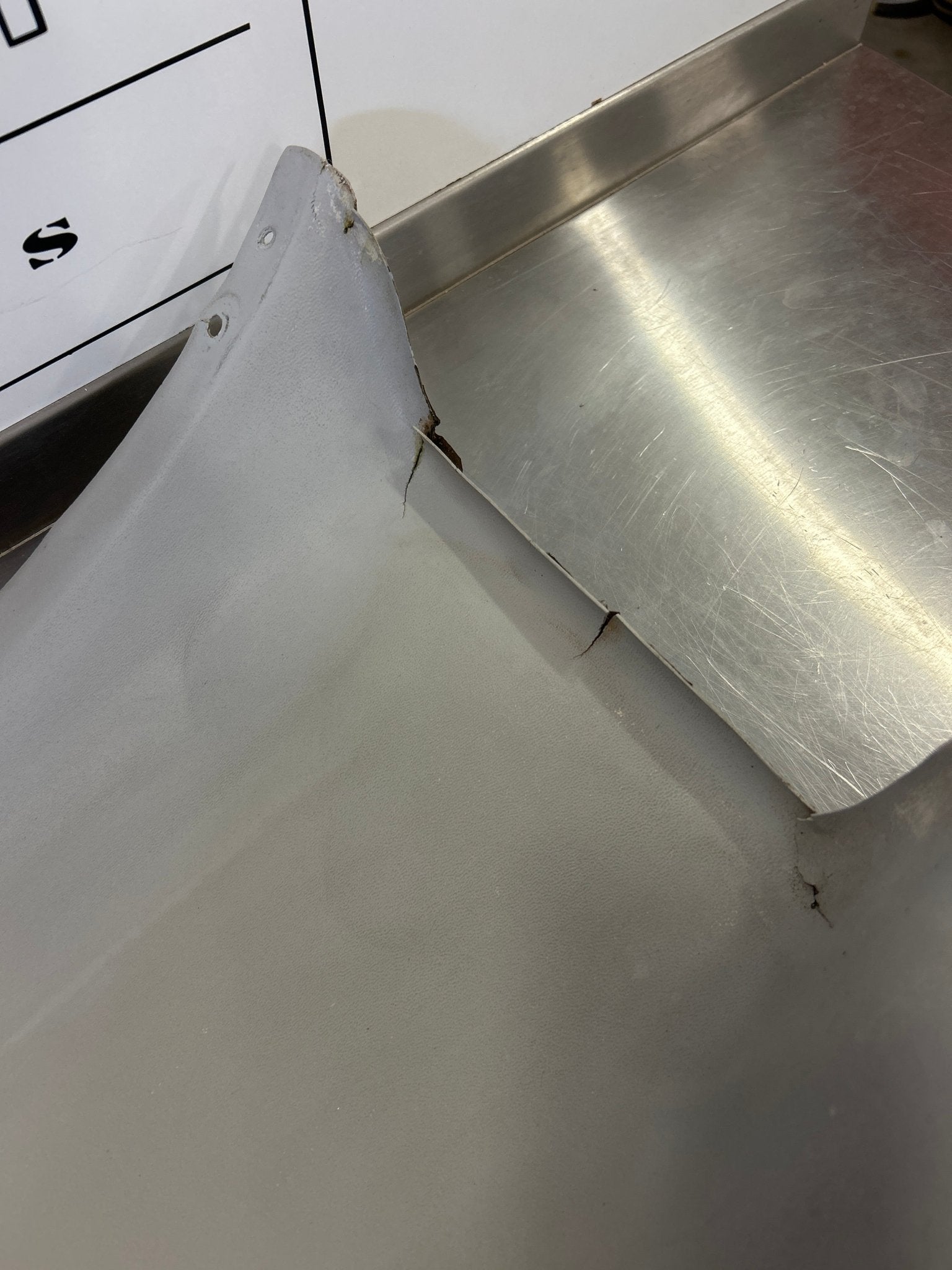 0400129 - 4 Cessna PANEL - REAR DOORPOST RH | FractionAIR Parts - Aircraft Parts & Accessories