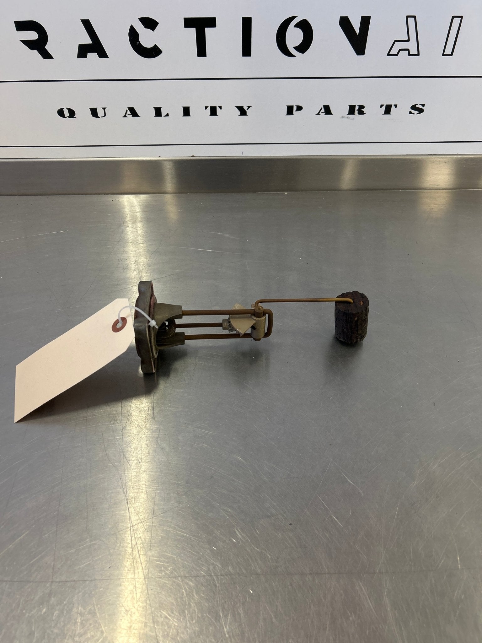 0422006 - 2 Cessna Gage - Fuel | FractionAIR Parts - Aircraft Parts & Accessories