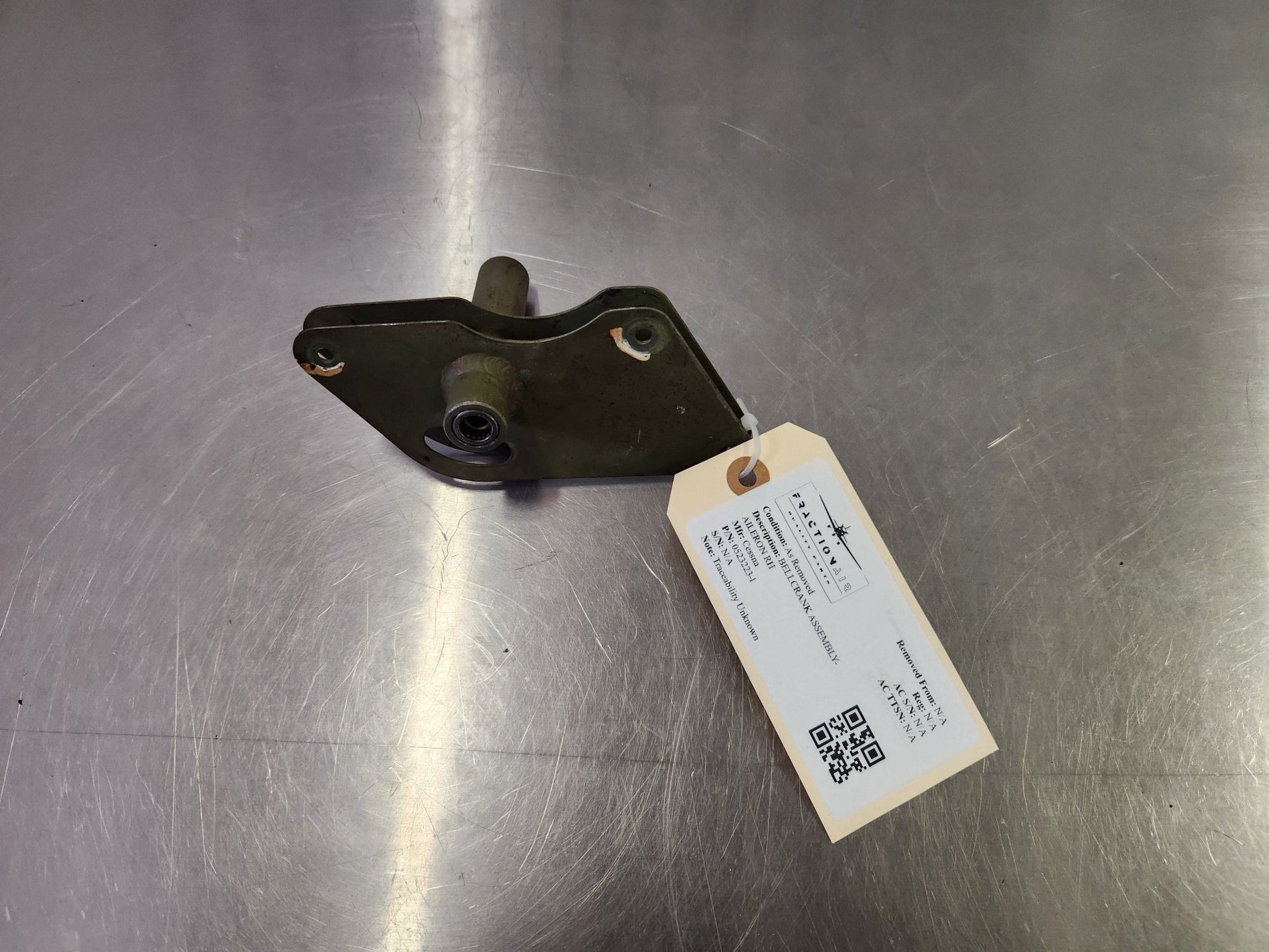 0523223 - l Cessna BELLCRANK ASSEMBLY - AILERON RH | FractionAIR Parts - Aircraft Parts & Accessories