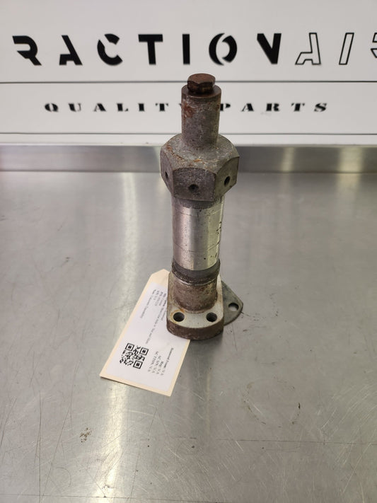 0541124 Cessna Main Gear Axle w/ Nut and Shim | FractionAIR Parts - Aircraft Parts & Accessories
