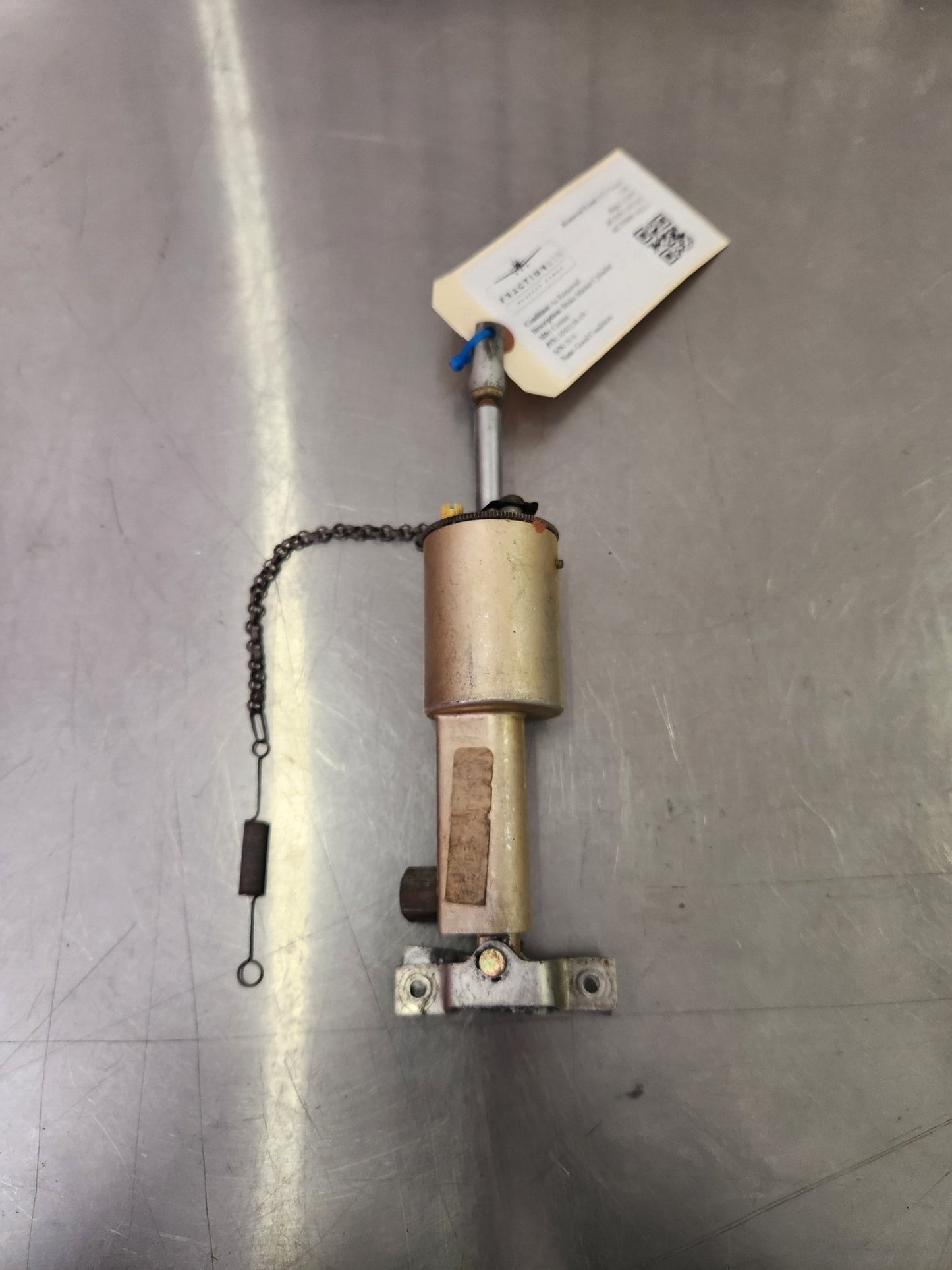 0541138 - 19 Cessna Brake Master Cylinder | FractionAIR Parts - Aircraft Parts & Accessories