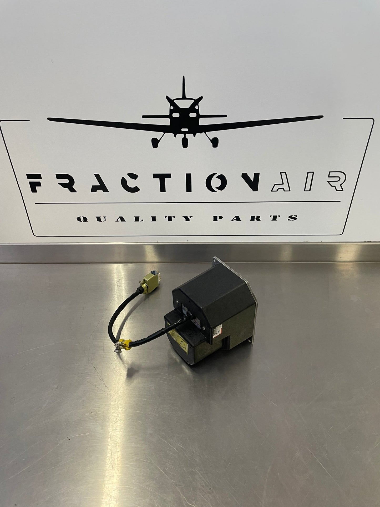 065 - 00178 - 2200 BENDIX/KING KS 270C PITCH SERVO | FractionAIR Parts - Aircraft Parts & Accessories
