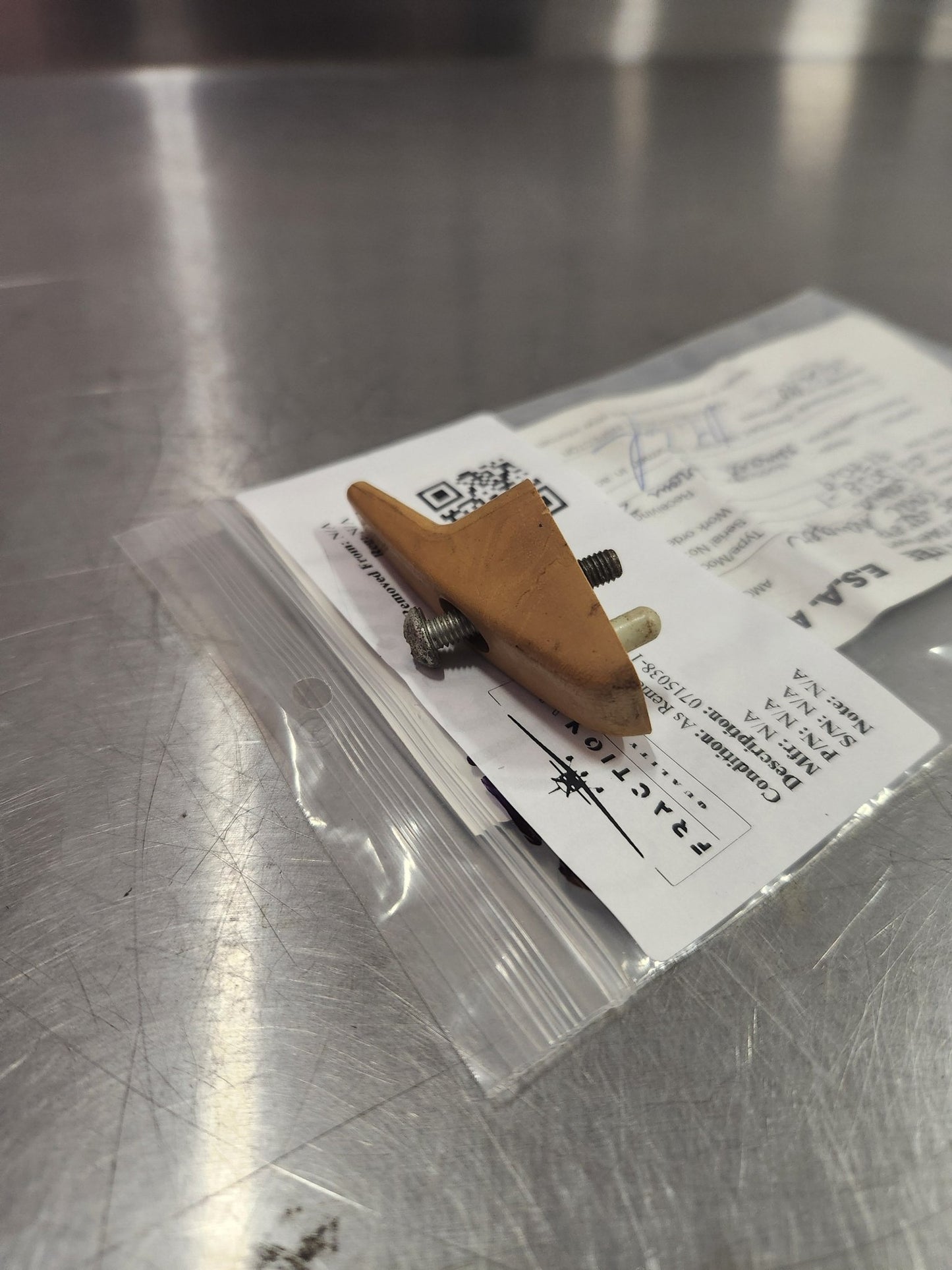 0715038 - 1 Cessna Coat Hanger | FractionAIR Parts - Aircraft Parts & Accessories