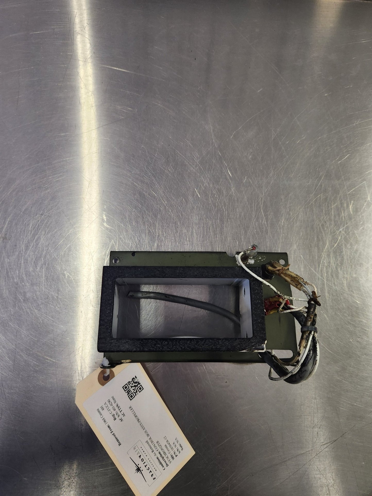 0850458 - 12 Cessna CONTROL BOX ASSY - PROPELLER SYNCHRONIZER | FractionAIR Parts - Aircraft Parts & Accessories