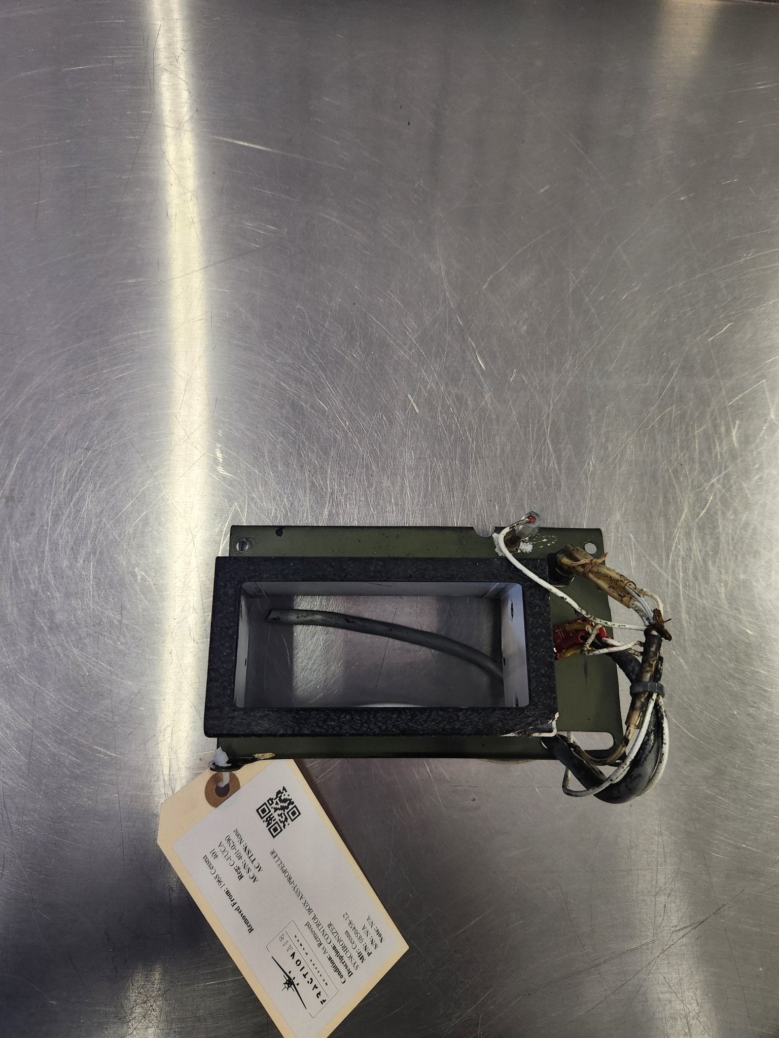0850458 - 12 Cessna CONTROL BOX ASSY - PROPELLER SYNCHRONIZER | FractionAIR Parts - Aircraft Parts & Accessories