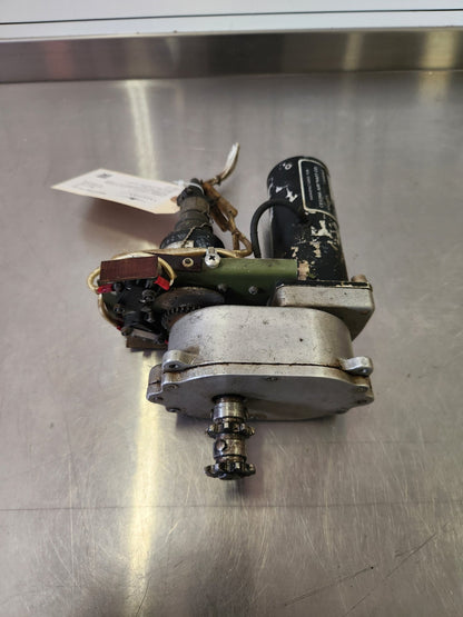 0861505 - 12, 2005 - 0001, 0813603 - 2 Cessna / Aero Space FLAP ACTUATOR ASSY W/ MOTOR AND POSITION TRANSMITTER 28 DC - 14 AMPS | FractionAIR Parts - Aircraft Parts & Accessories