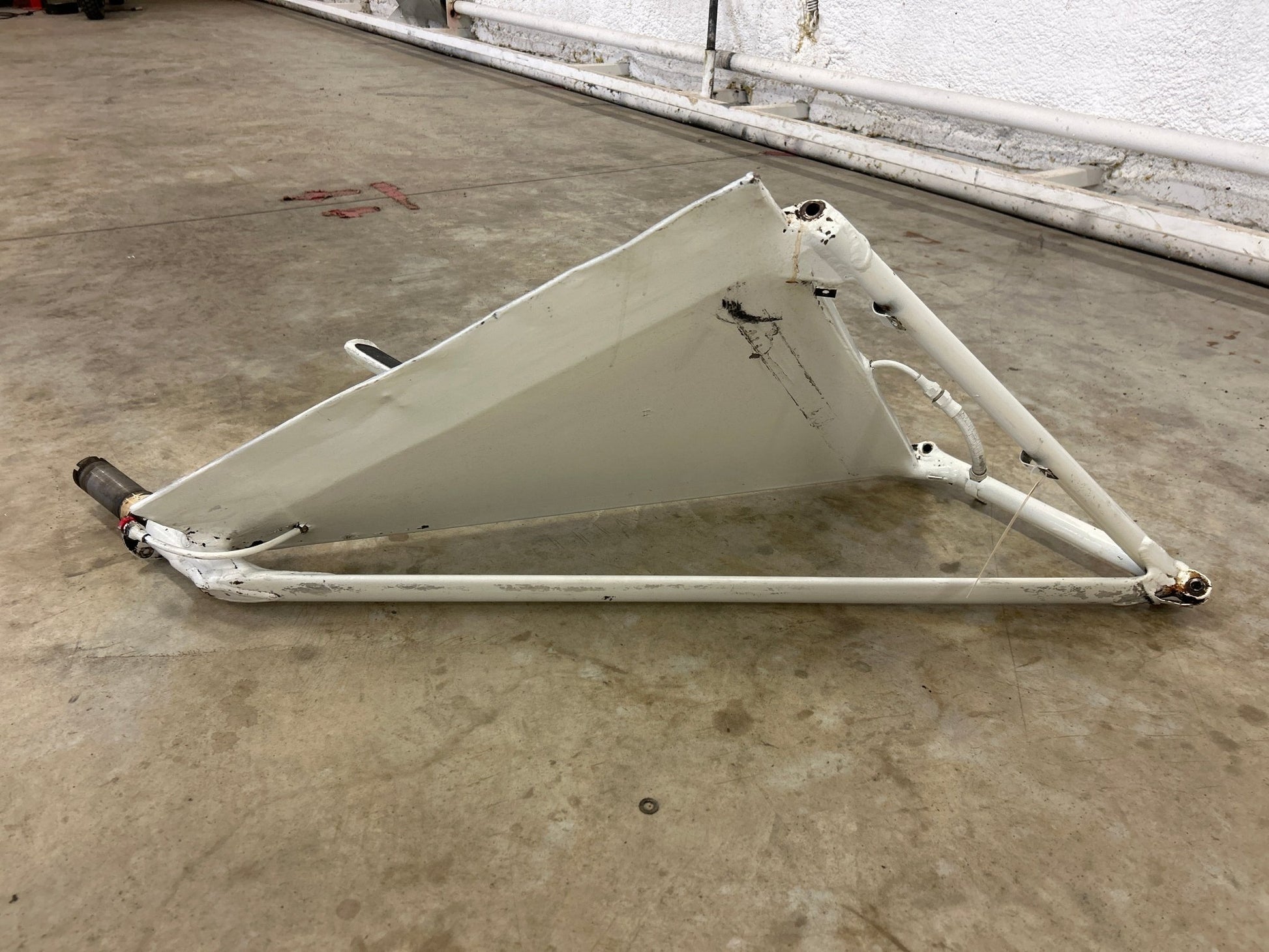 13124 - 00 Piper VEE ASSEMBLY – Covered, landing gear, LH | FractionAIR Parts - Aircraft Parts & Accessories