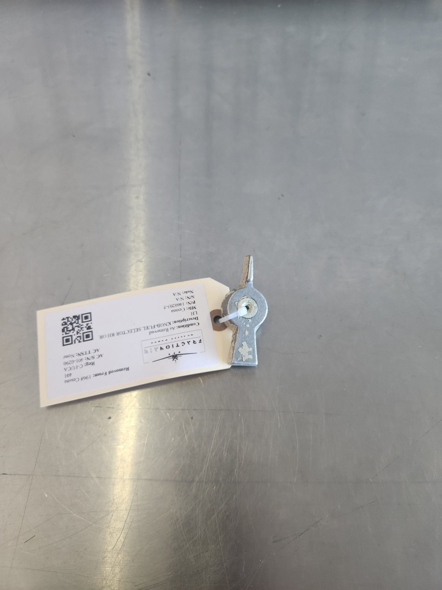 1460203 - 5 Cessna KNOB - FUEL SELECTOR RH OR LH | FractionAIR Parts - Aircraft Parts & Accessories
