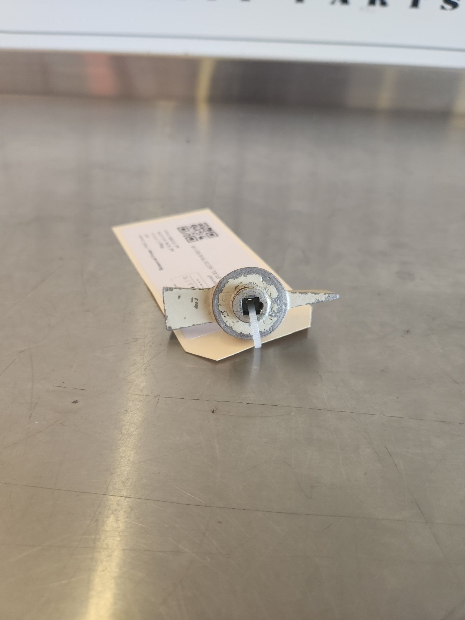 1460203 - 5 Cessna KNOB - FUEL SELECTOR RH OR LH | FractionAIR Parts - Aircraft Parts & Accessories