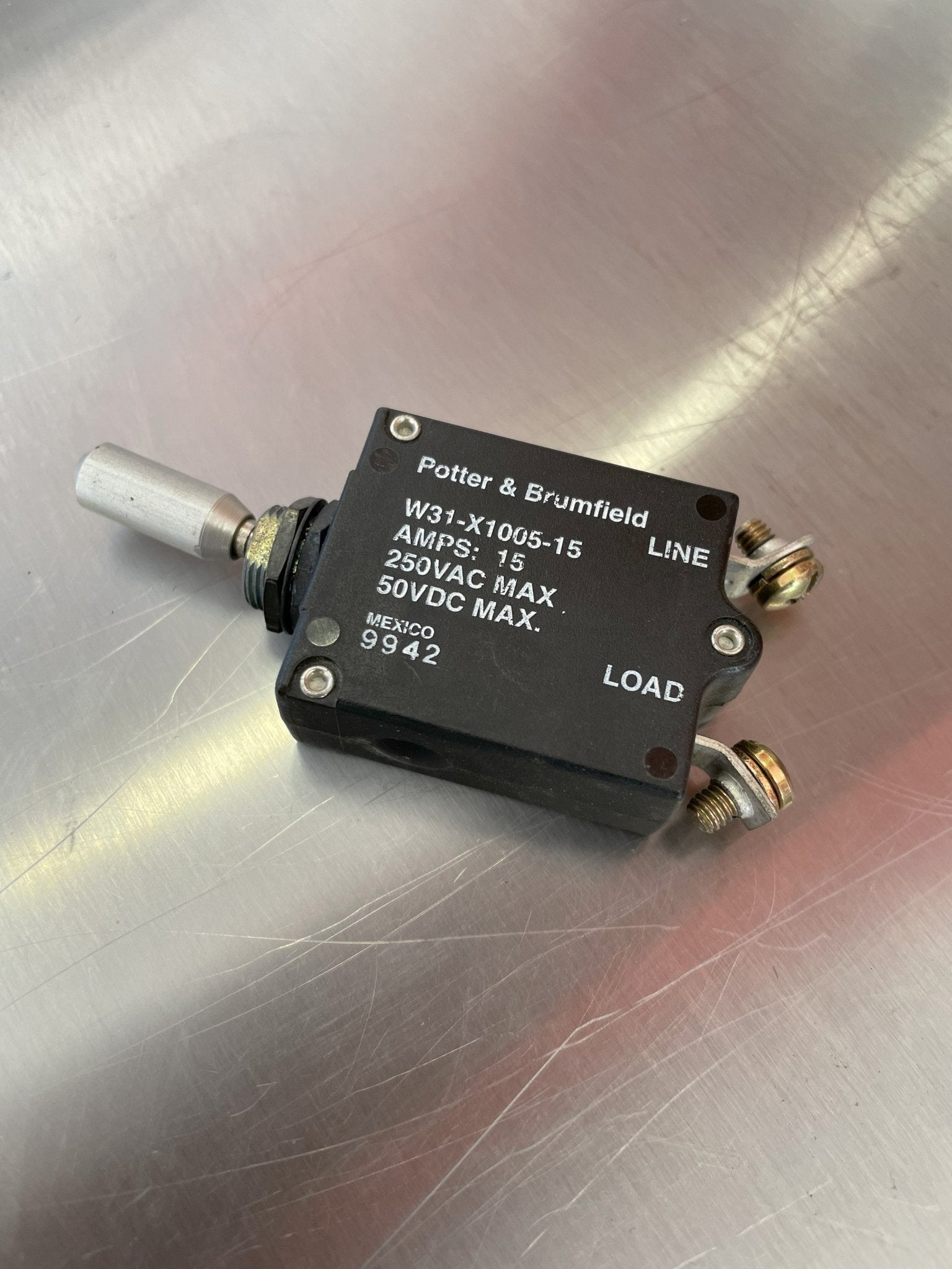 15 AMP TOGGLE SWITCH W31 - X1005 - 15 | FractionAIR Parts - Aircraft Parts & Accessories