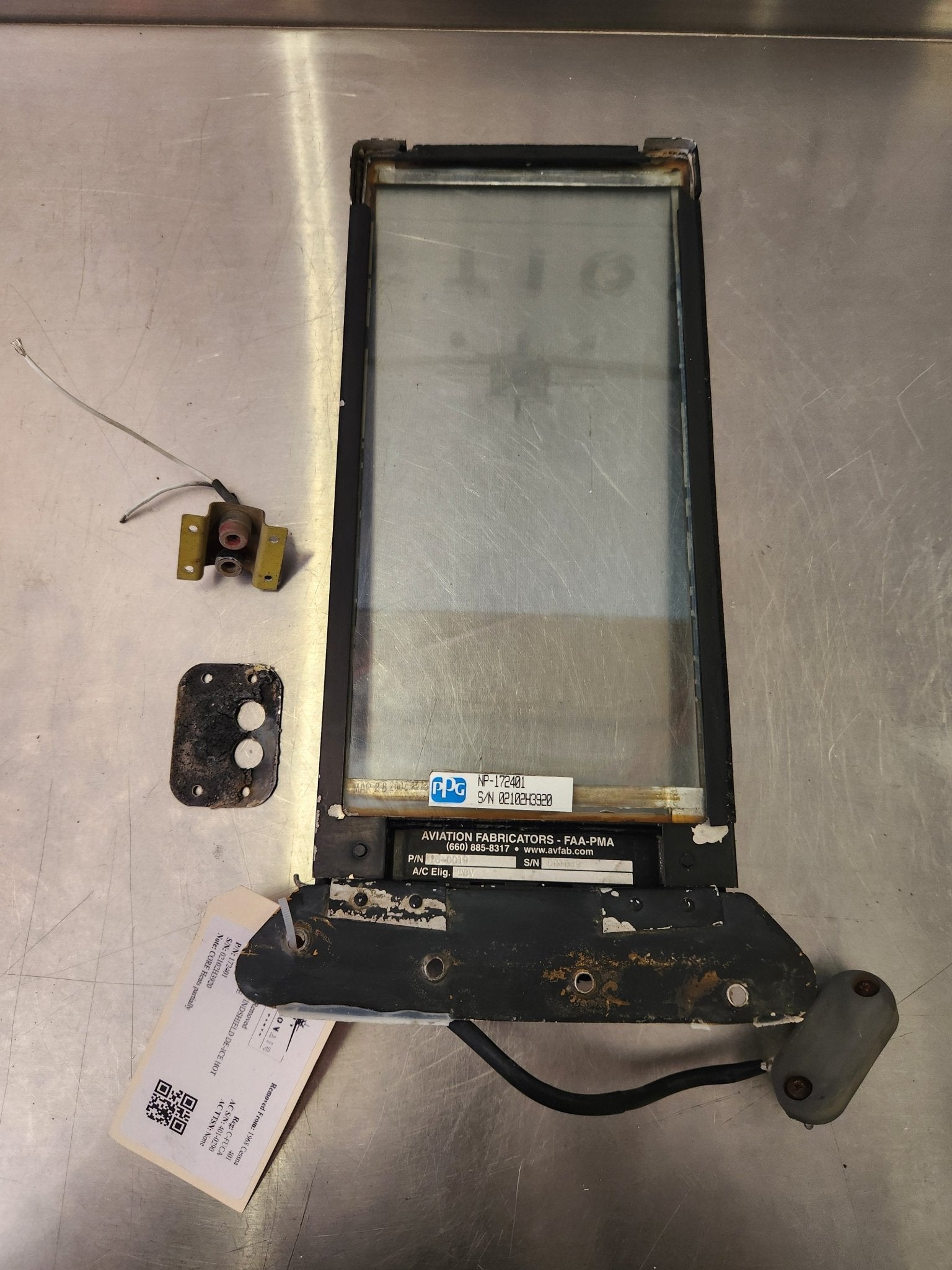 172401 PPG WINDSHIELD DE - ICE HOT PLATE - CORE 16 - 0019 | FractionAIR Parts - Aircraft Parts & Accessories
