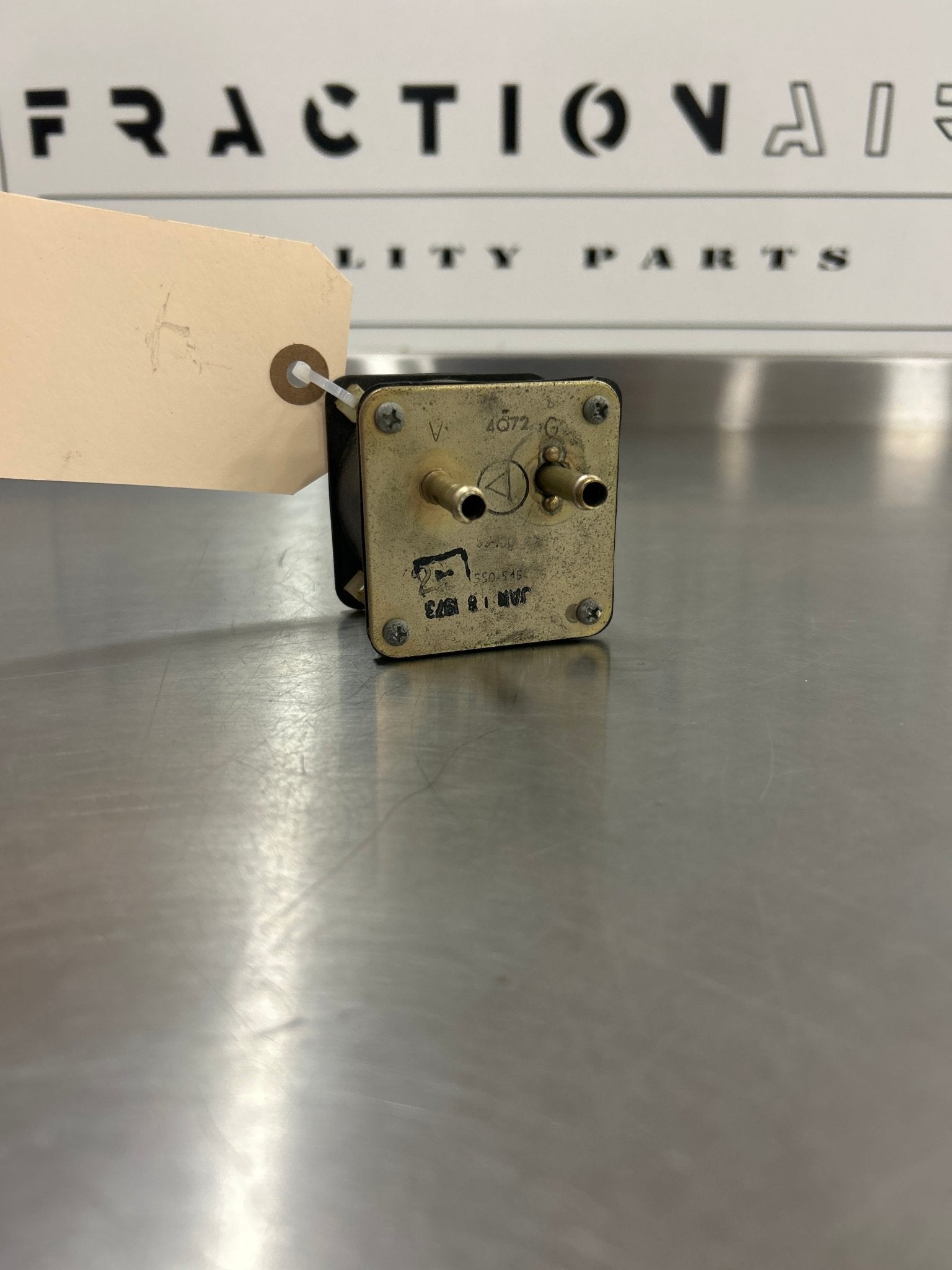 1G10 - 1 1966 Piper Cherokee 140 Succion Gauge 550 - 545 | FractionAIR Parts - Aircraft Parts & Accessories