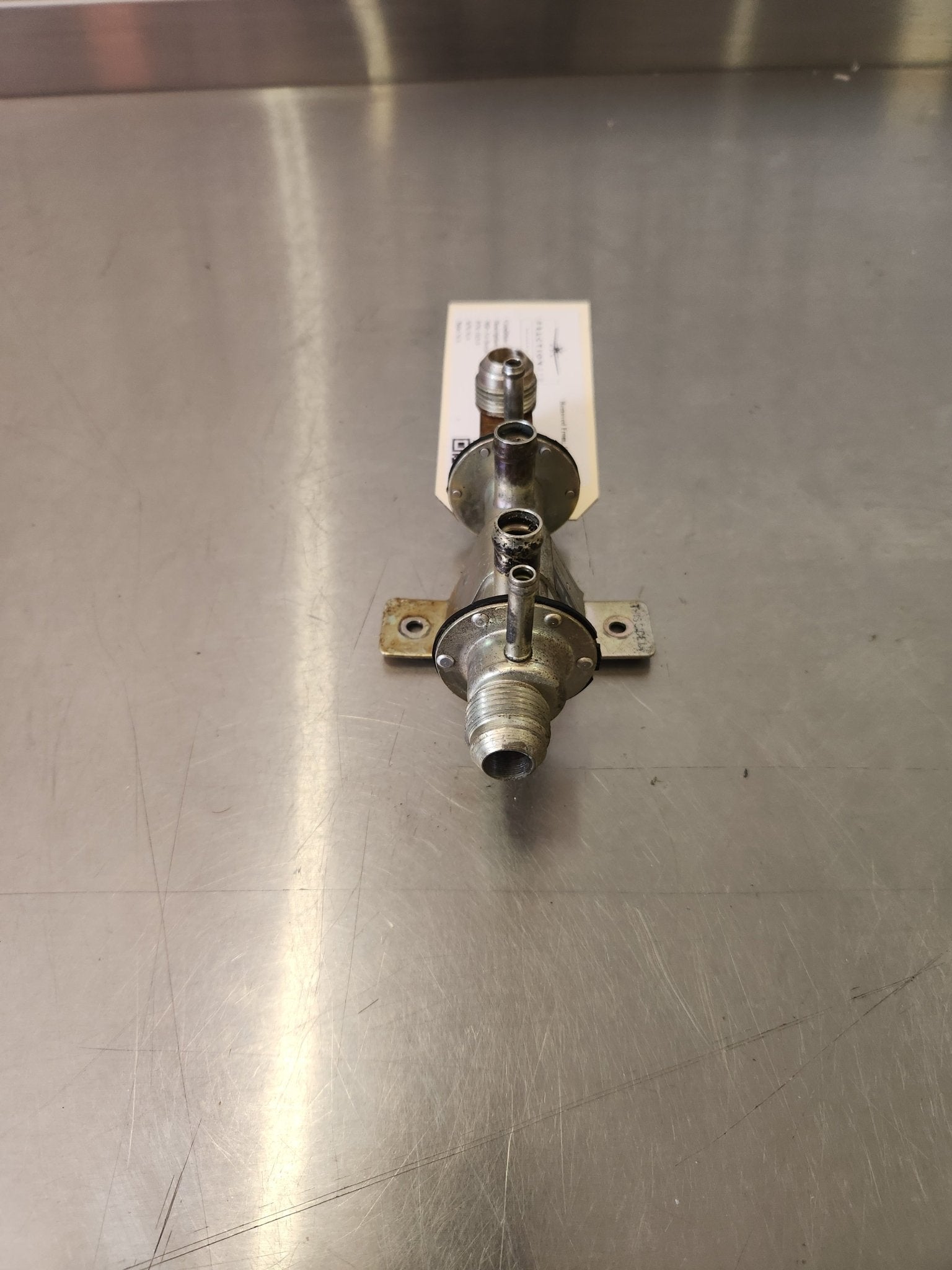 1H5 - 9 Air Borne VACUUM MANIFOLD | FractionAIR Parts - Aircraft Parts & Accessories