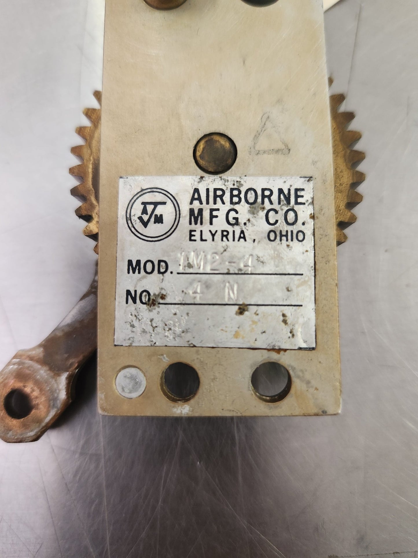 1M2 - 4 Airborne GEAR BOX ASSY - SELECTOR RH 5015104 - 4 | FractionAIR Parts - Aircraft Parts & Accessories