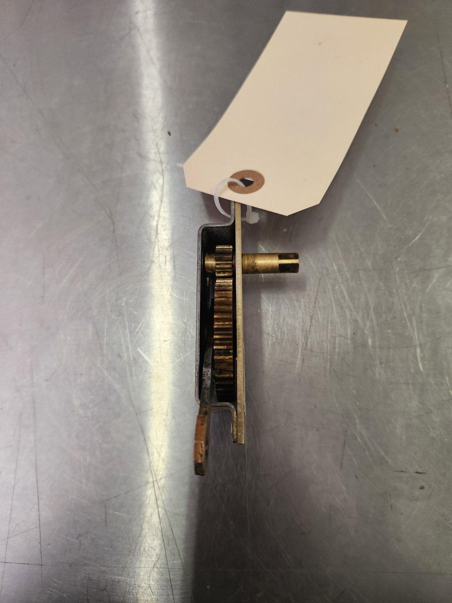 1M2 - 4 Airborne GEAR BOX ASSY - SELECTOR RH 5015104 - 4 | FractionAIR Parts - Aircraft Parts & Accessories