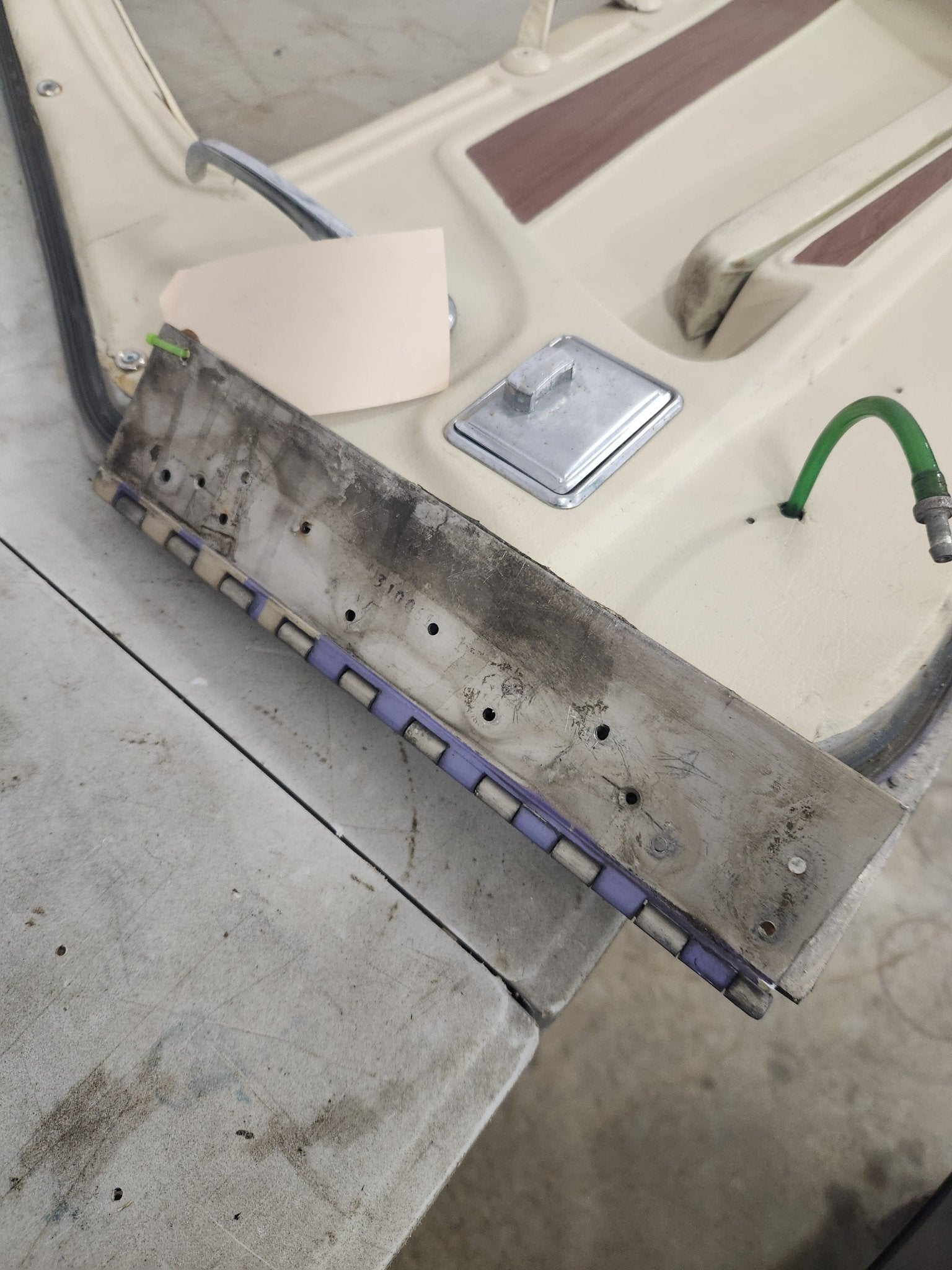 340124 - 1 Mooney M20F Complete Cabin Door Assy | FractionAIR Parts - Aircraft Parts & Accessories