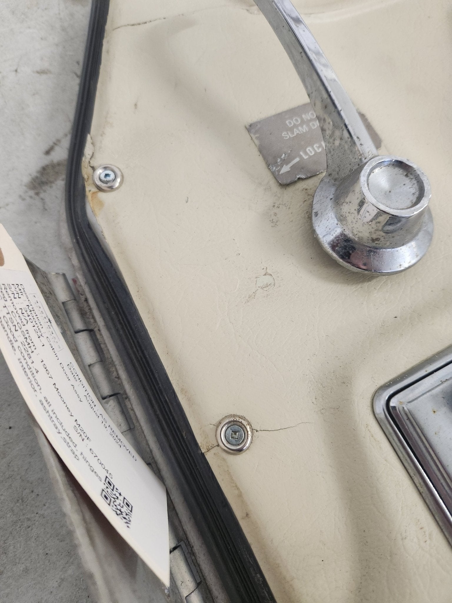 340124 - 1 Mooney M20F Complete Cabin Door Assy | FractionAIR Parts - Aircraft Parts & Accessories