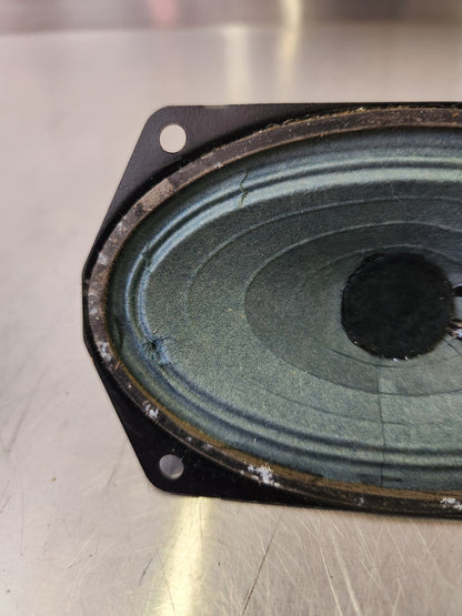 4012098 Cessna SPEAKER 5X3'' | FractionAIR Parts - Aircraft Parts & Accessories
