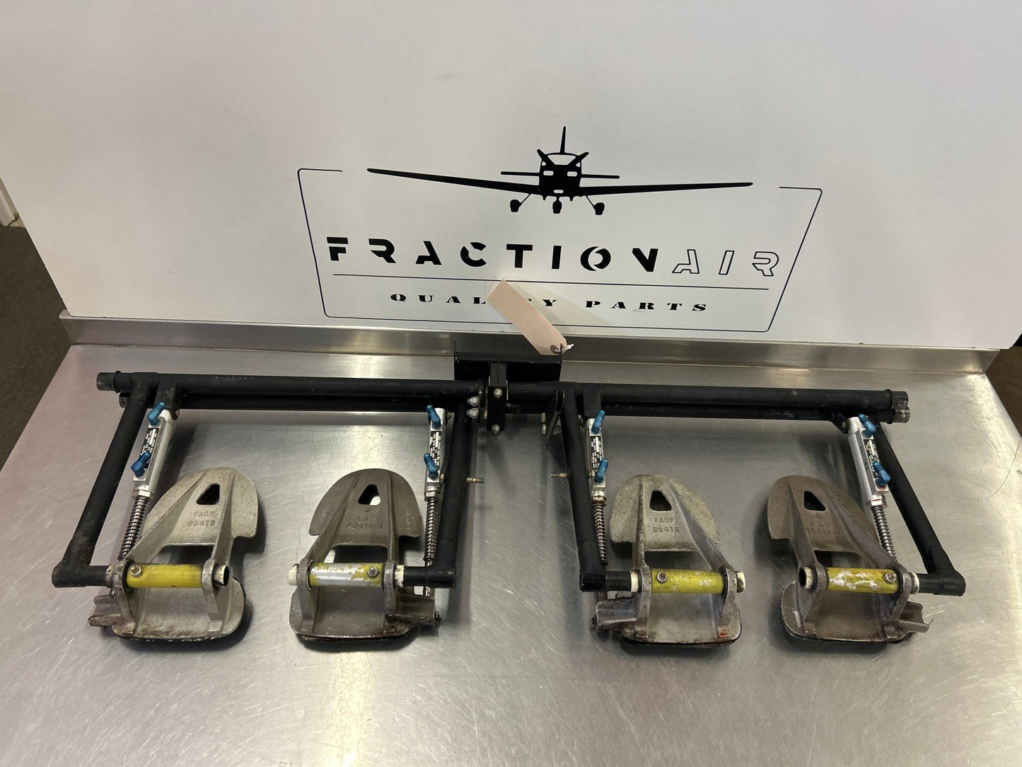 455 966, 77866 - 04, 77866 - 05, 77838 - 02 Piper CYLINDER ASSEMBLY - Master (95061), PEDAL - Toe brake, inboard, left, outboard right, HANGER ASSEMBLY - Rudder pedal | FractionAIR Parts - Aircraft Parts & Accessories