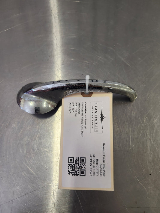 464 022 Piper Handle Assy - Door | FractionAIR Parts - Aircraft Parts & Accessories