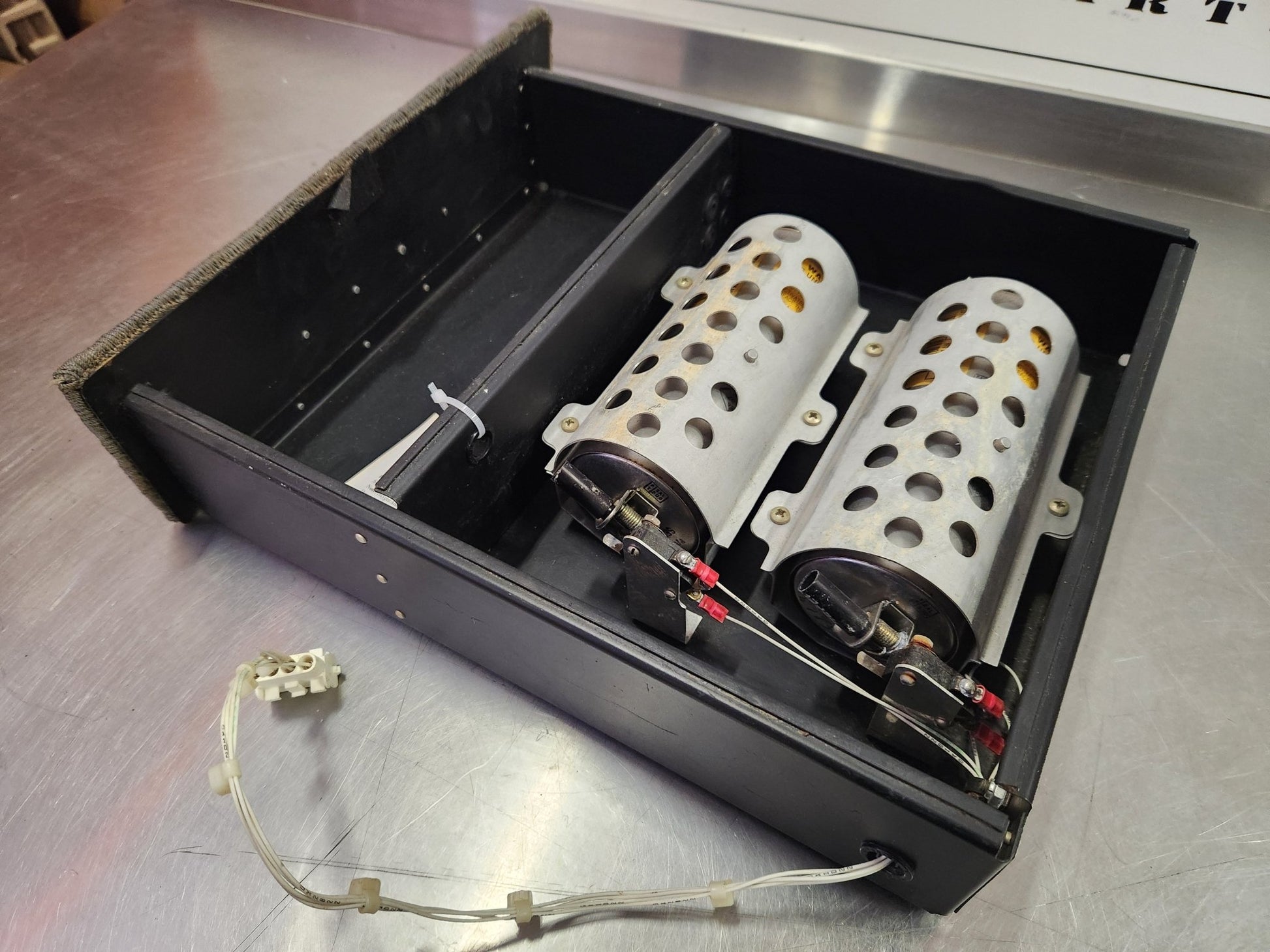 471 - 025 Piper Generator Assy - Oxygen 801386 - 22 801386 - 22 | FractionAIR Parts - Aircraft Parts & Accessories