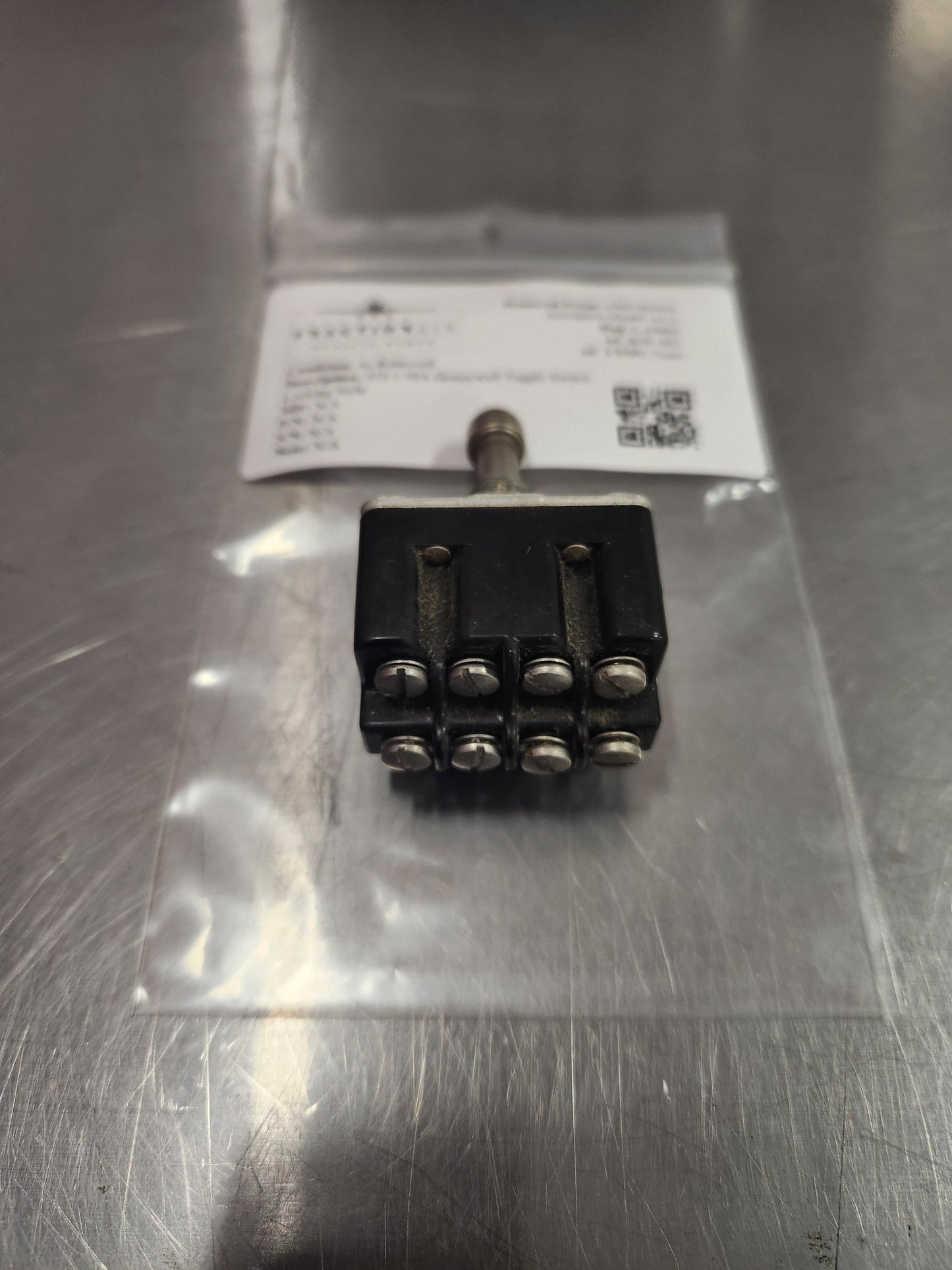 4TL1 - 10A Honeywell Toggle Switch Locking Style | FractionAIR Parts - Aircraft Parts & Accessories