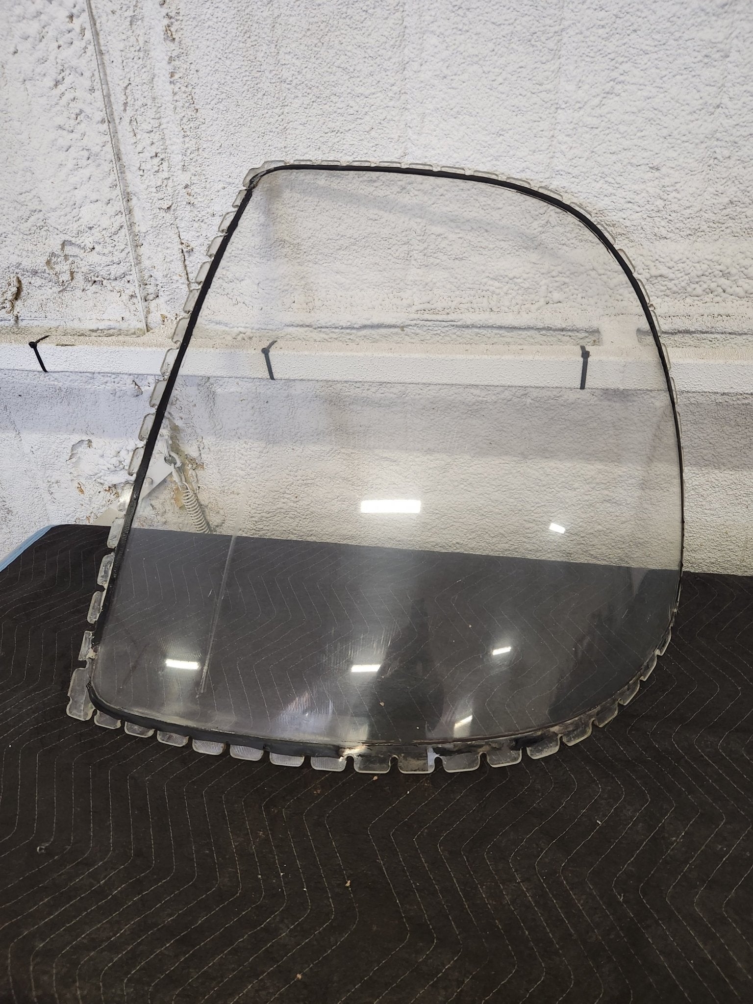 5011162 - 3 Cessna WINDSHIELD - LH | FractionAIR Parts - Aircraft Parts & Accessories