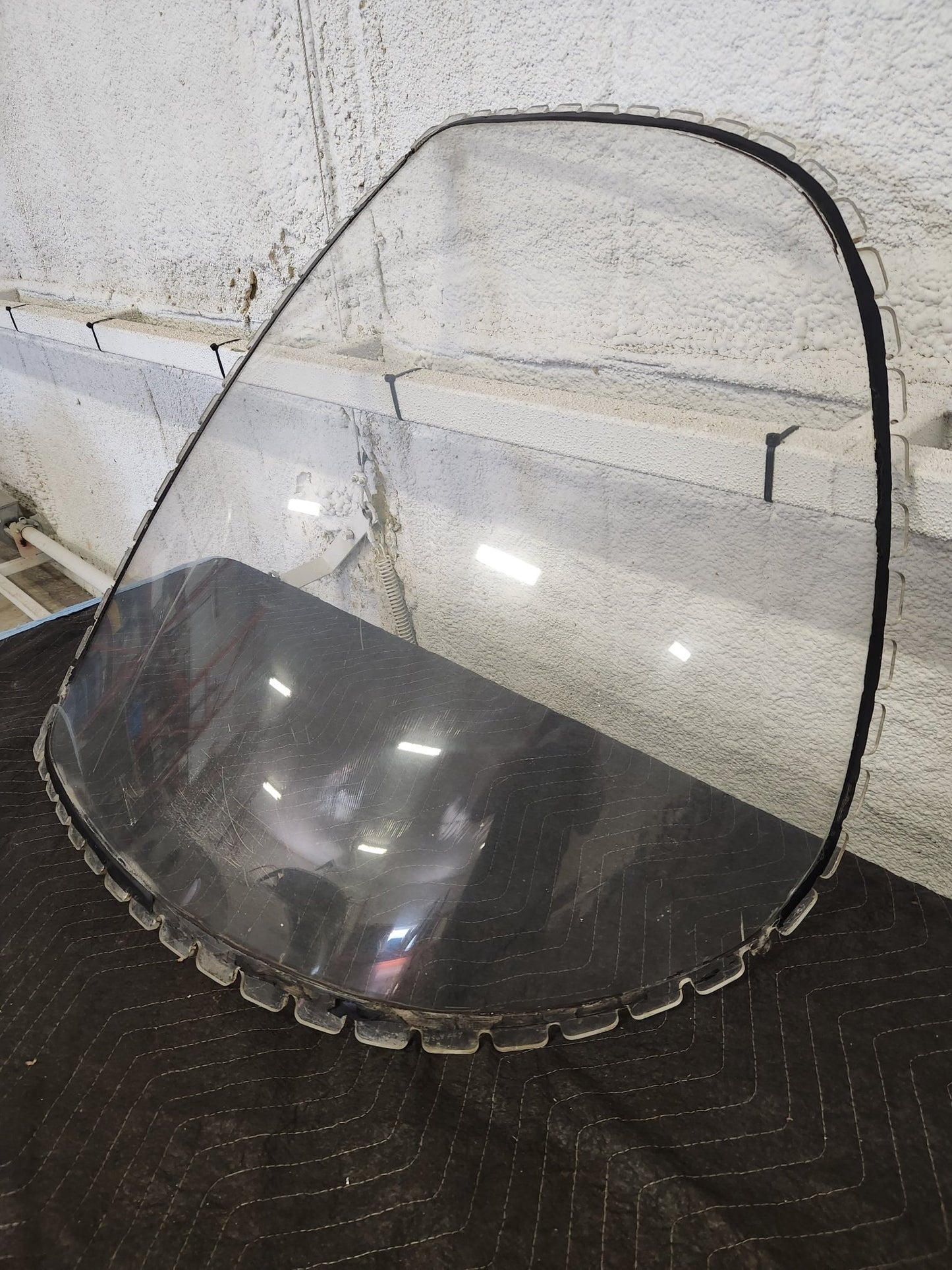 5011162 - 3 Cessna WINDSHIELD - LH | FractionAIR Parts - Aircraft Parts & Accessories