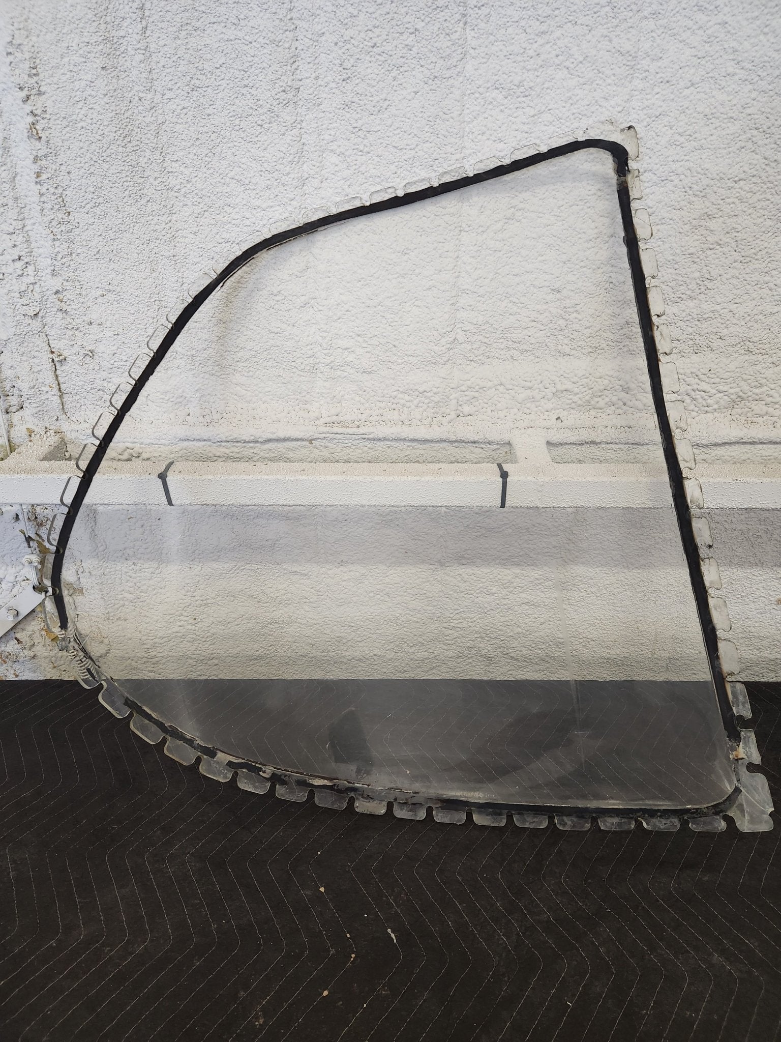 5011162 - 3 Cessna WINDSHIELD - LH | FractionAIR Parts - Aircraft Parts & Accessories