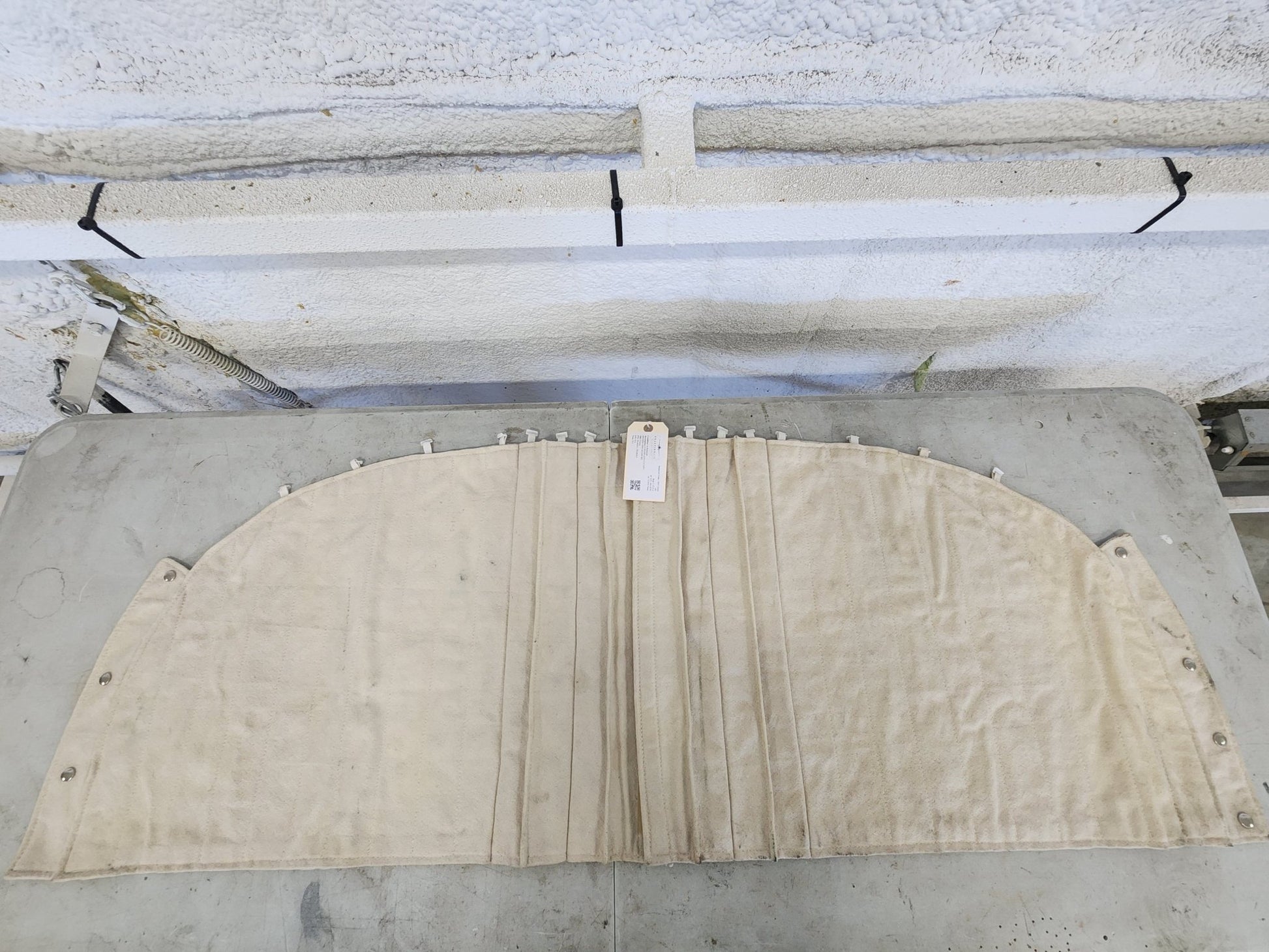 5014026 - 3, 5014026 - 4 Cessna CURTAIN ASSY - COCKPIT DIVIDER FWD LH AND RH | FractionAIR Parts - Aircraft Parts & Accessories