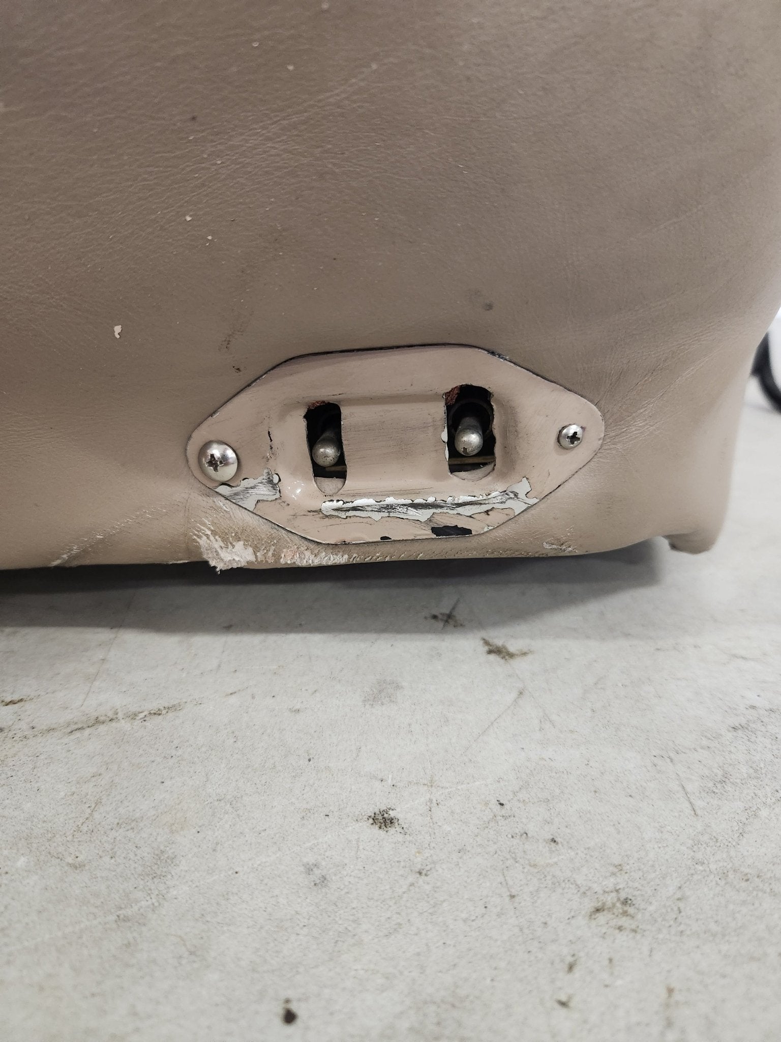 5014059 - 30 Cessna SEAT ASSY - PlLOT 0812760 - 15 | FractionAIR Parts - Aircraft Parts & Accessories