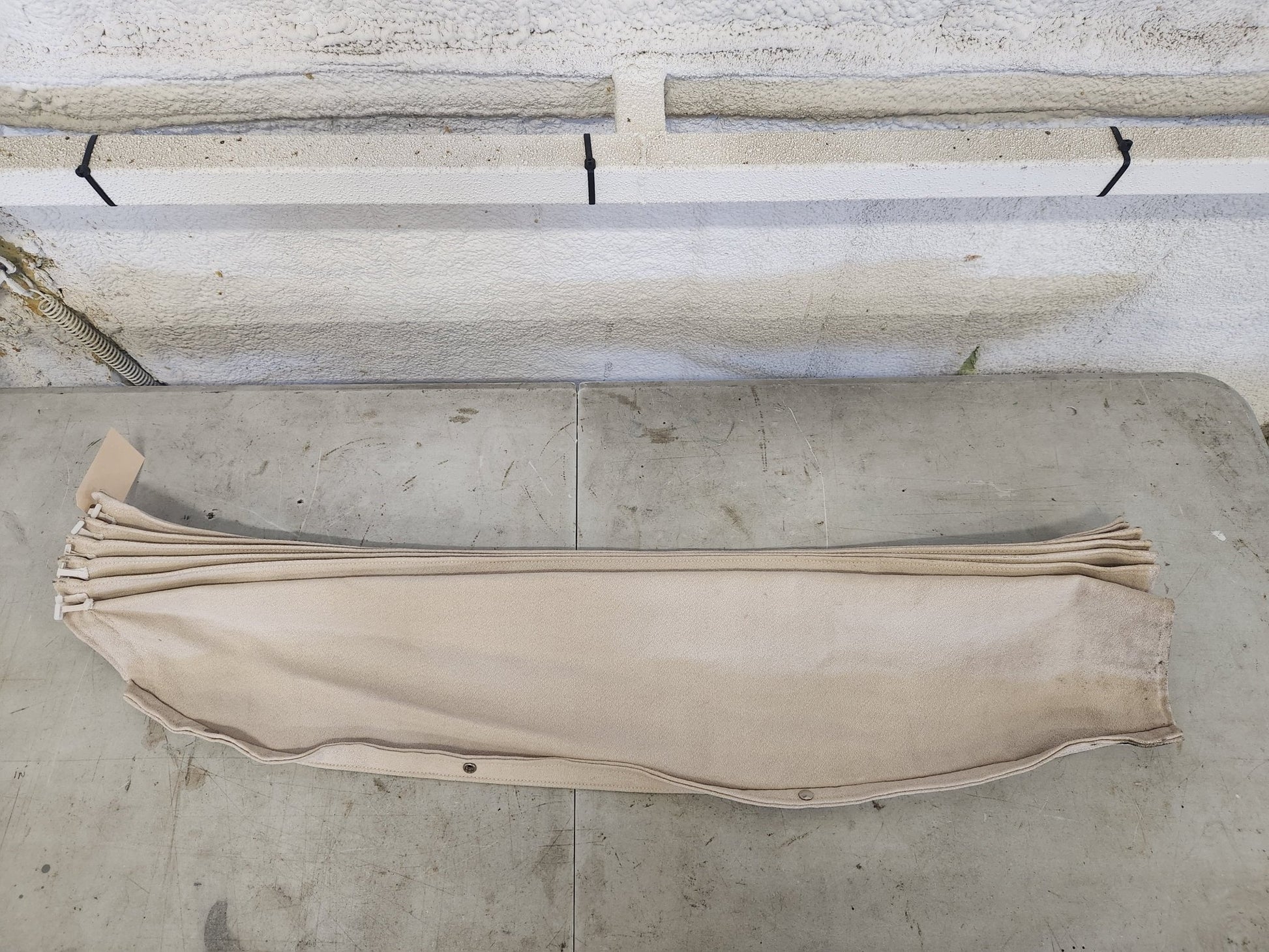 5014060 - 2 Cessna CURTAIN ASSY - AFT DIVIDER | FractionAIR Parts - Aircraft Parts & Accessories