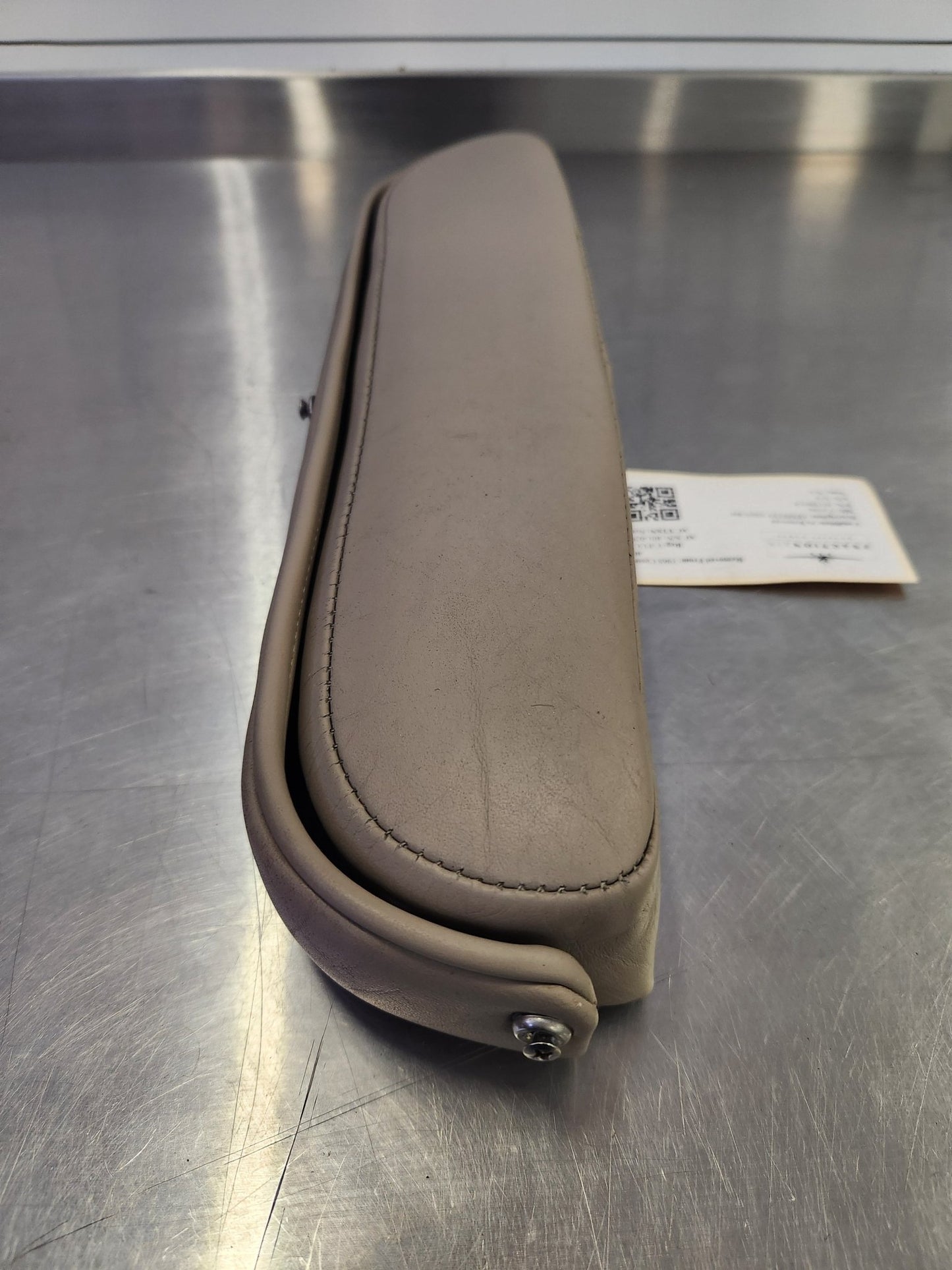 5015092 - 8 Cessna ARMREST ASSY - RH | FractionAIR Parts - Aircraft Parts & Accessories