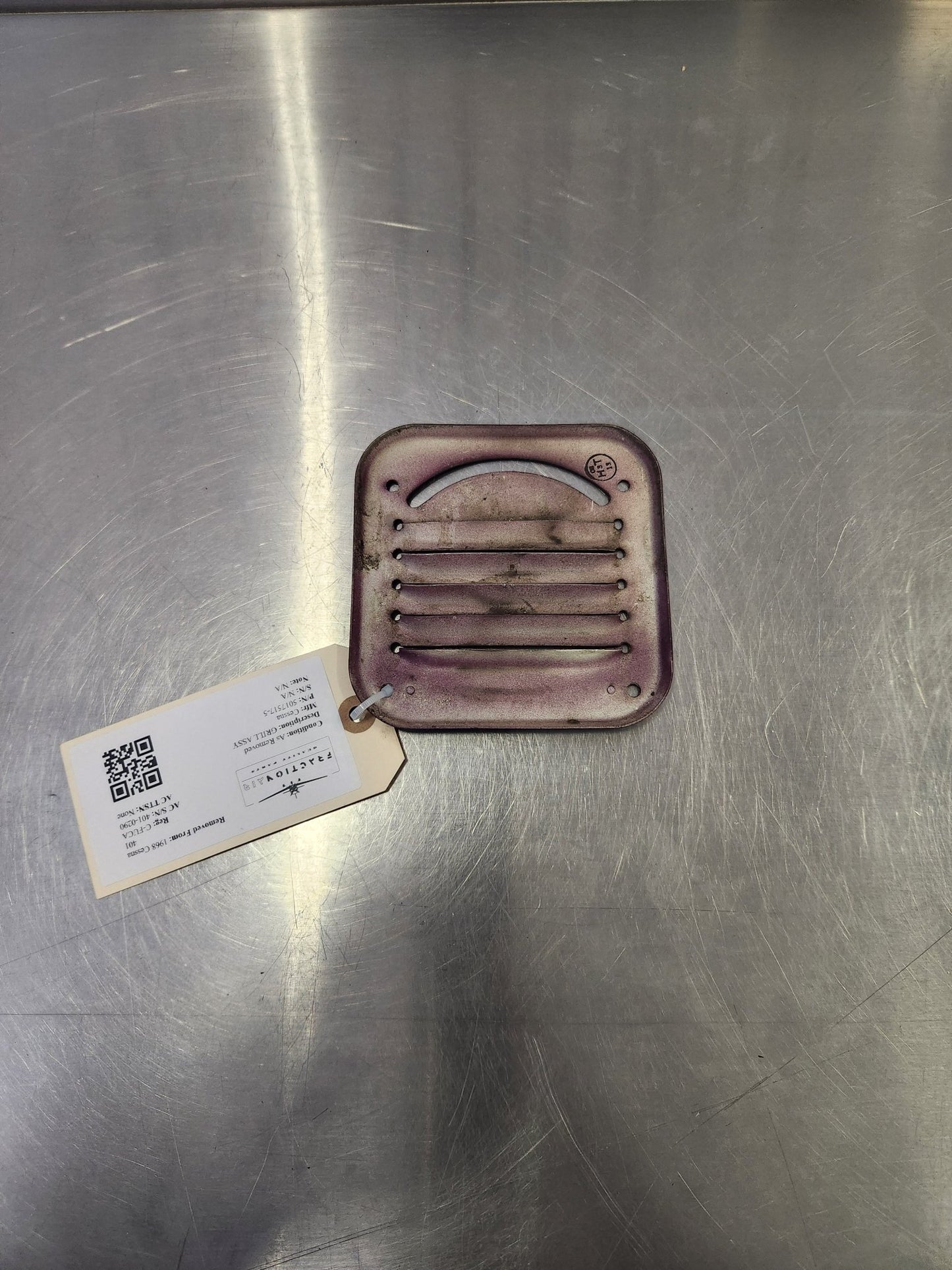 5017517 - 5 Cessna GRILL ASSY | FractionAIR Parts - Aircraft Parts & Accessories