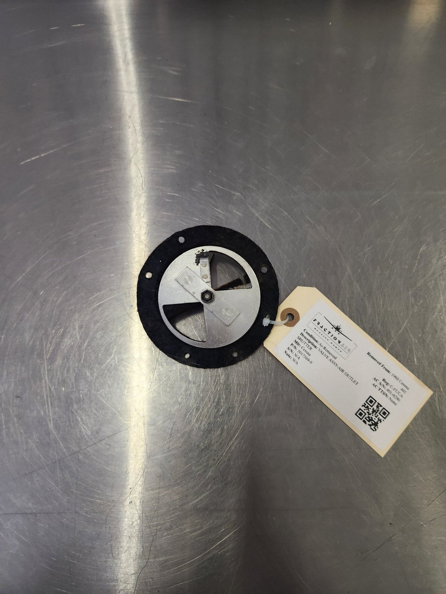 5017569 - 9 Cessna VALVE ASSY - AIR OUTLET SHUTTER | FractionAIR Parts - Aircraft Parts & Accessories