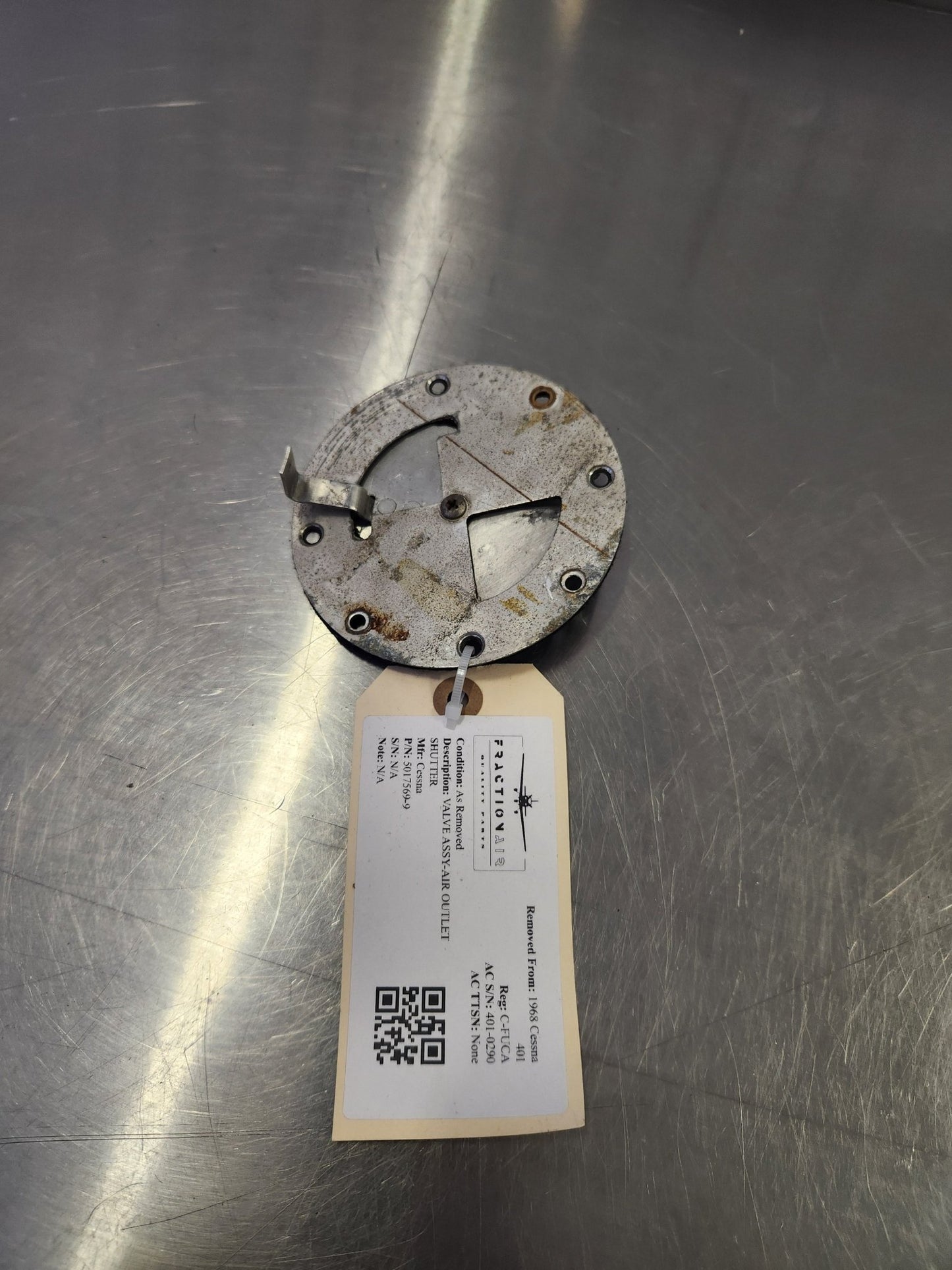 5017569 - 9 Cessna VALVE ASSY - AIR OUTLET SHUTTER | FractionAIR Parts - Aircraft Parts & Accessories