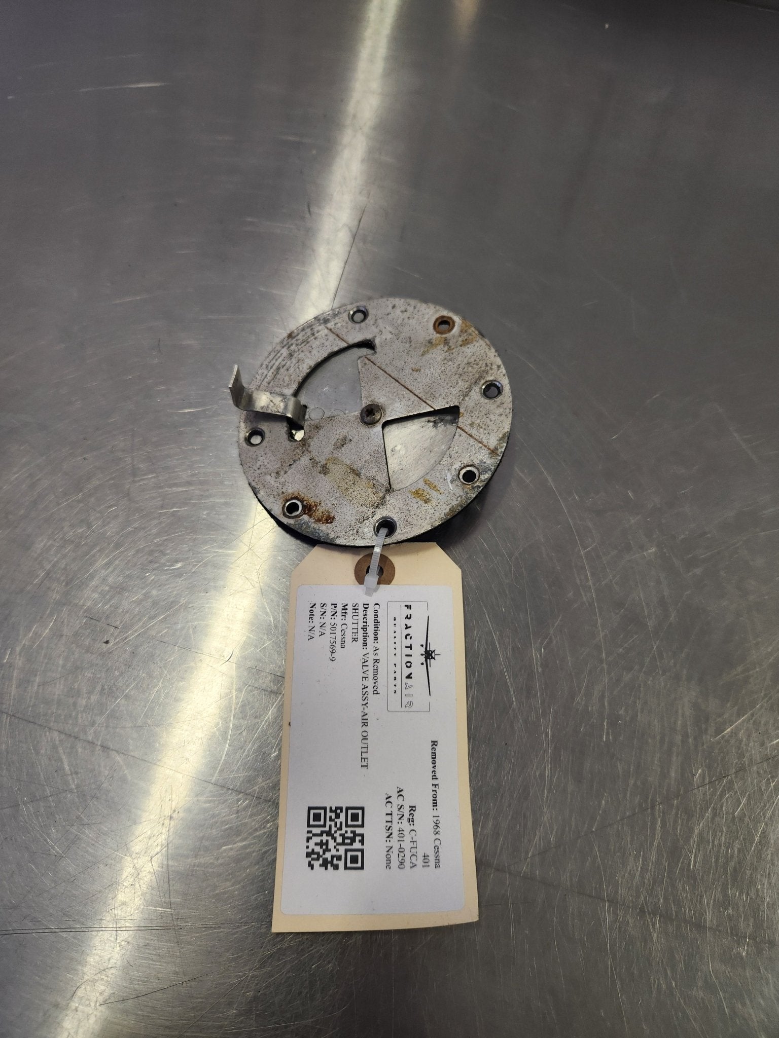 5017569 - 9 Cessna VALVE ASSY - AIR OUTLET SHUTTER | FractionAIR Parts - Aircraft Parts & Accessories