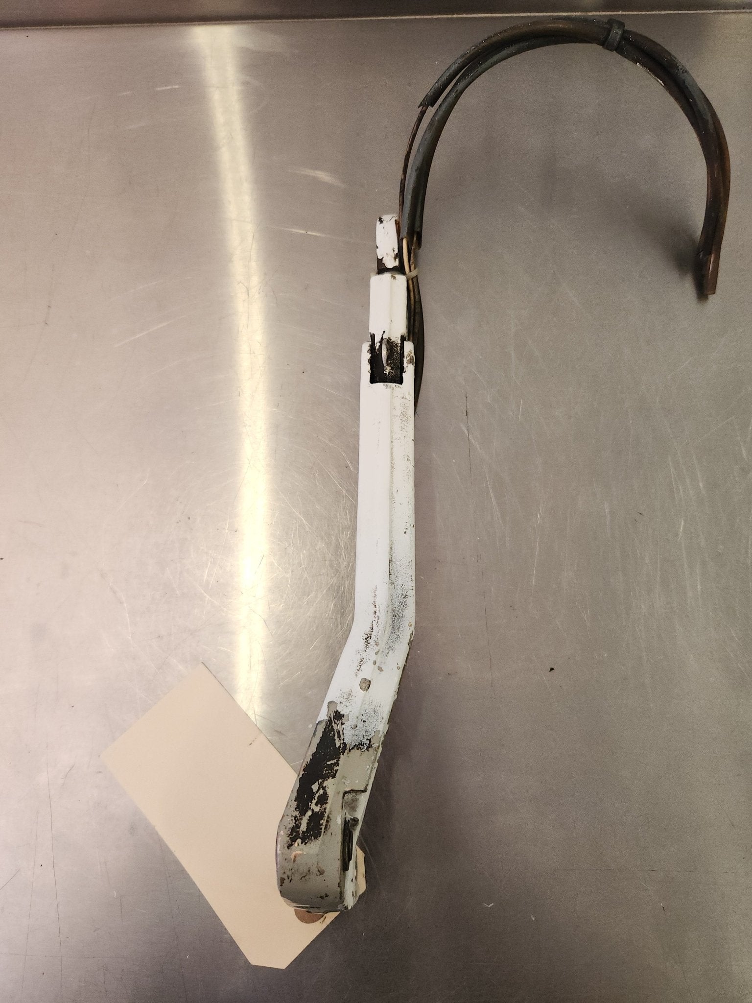5041001 - 2, 0841100 - 4 Cessna BELLCRANK ASSEMBLY - RH W/ LINK ASSY - SIDE BRACE LOCK | FractionAIR Parts - Aircraft Parts & Accessories