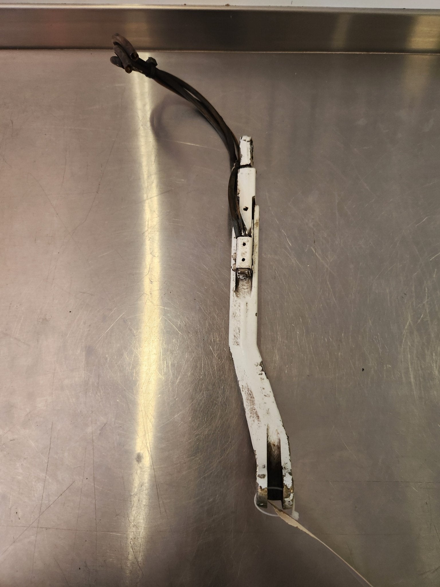 5041001 - 2, 0841100 - 4 Cessna BELLCRANK ASSEMBLY - RH W/ LINK ASSY - SIDE BRACE LOCK | FractionAIR Parts - Aircraft Parts & Accessories