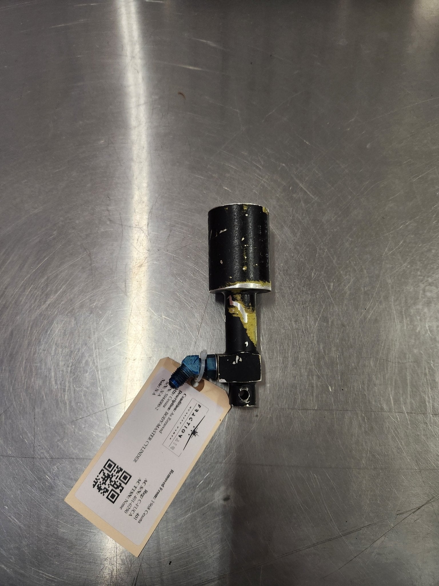 5044000 - 2 Cessna BODY - MASTER CYLINDER | FractionAIR Parts - Aircraft Parts & Accessories
