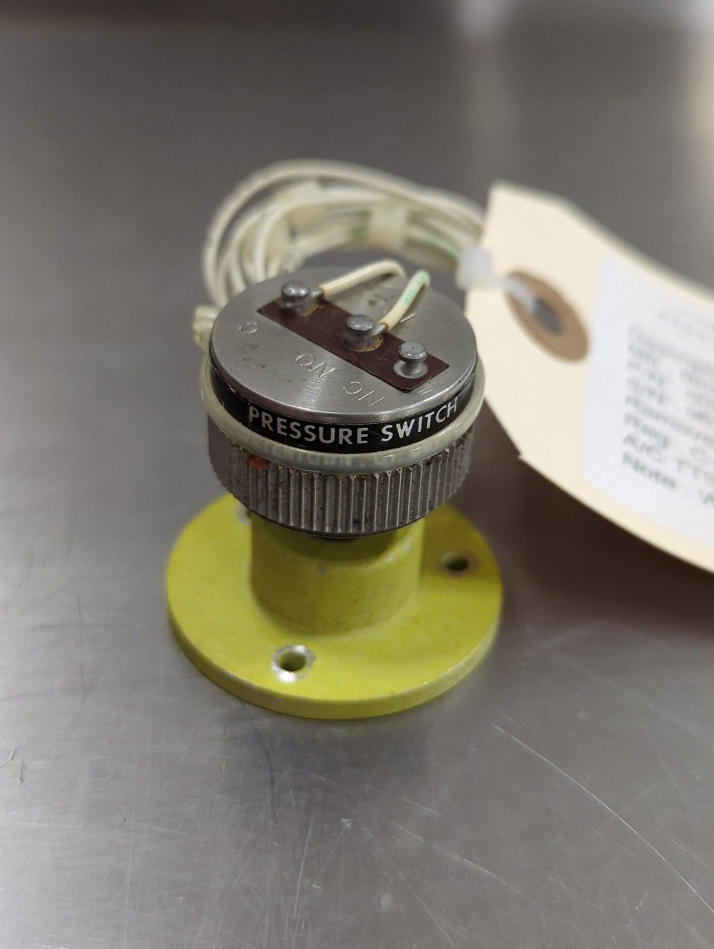 506300 - 31 - 5 Bristol - Babcock Pressure Switch | FractionAIR Parts - Aircraft Parts & Accessories