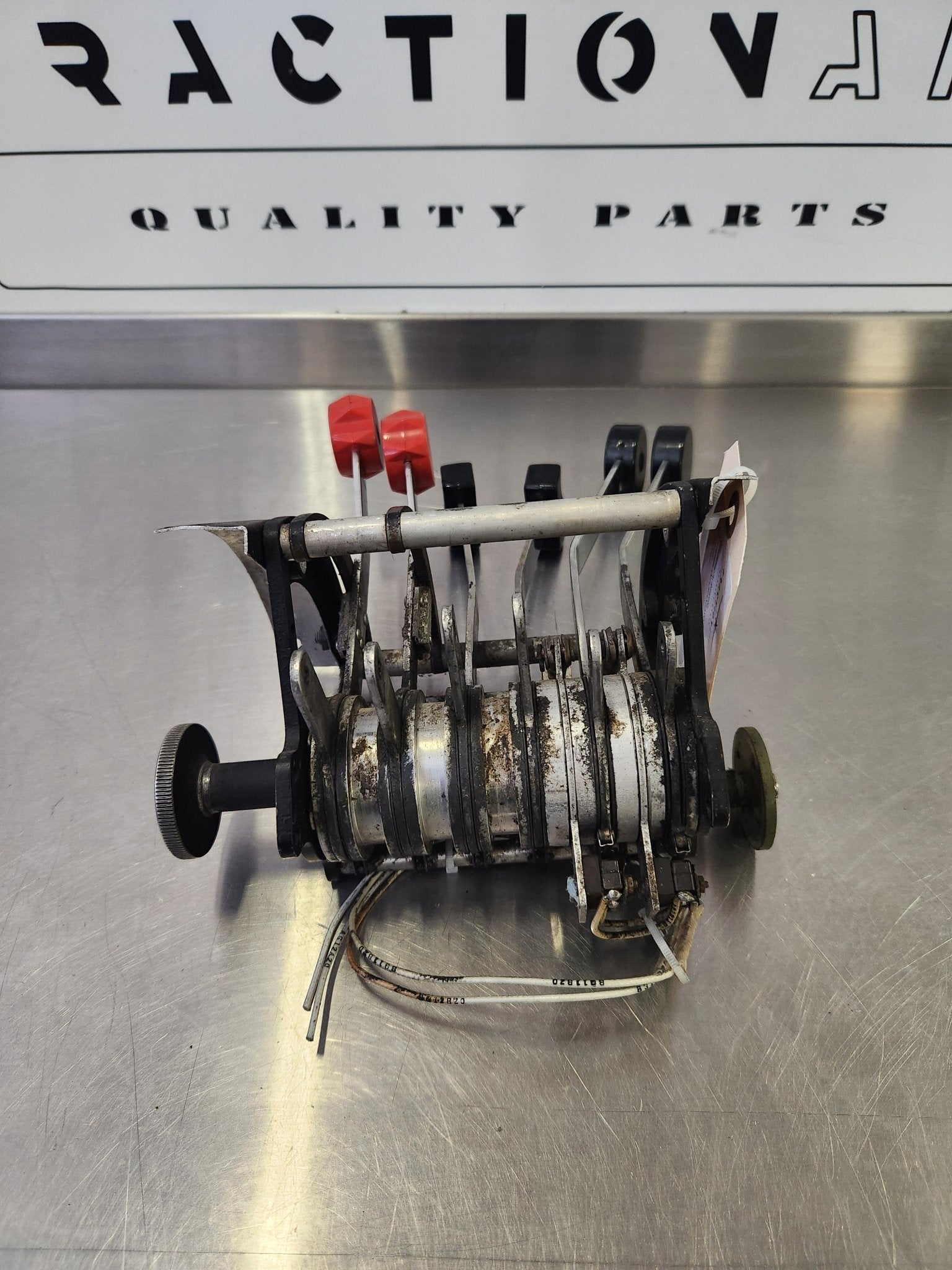 5091504 - 4 Cessna QUADRANT ASSY - CONTROL | FractionAIR Parts - Aircraft Parts & Accessories