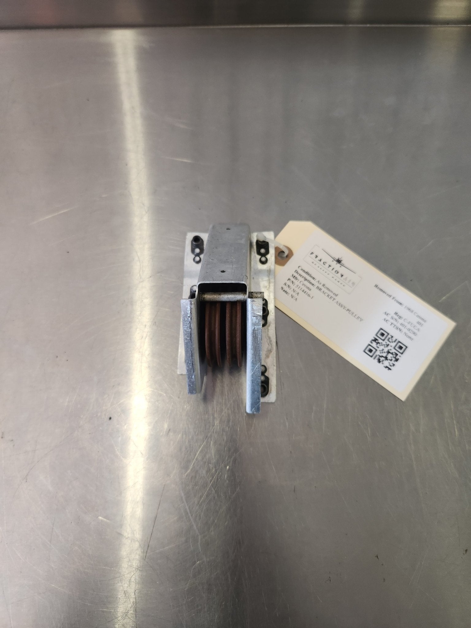 5114416 - 1 Cessna BRACKET ASSY - PULLEY | FractionAIR Parts - Aircraft Parts & Accessories