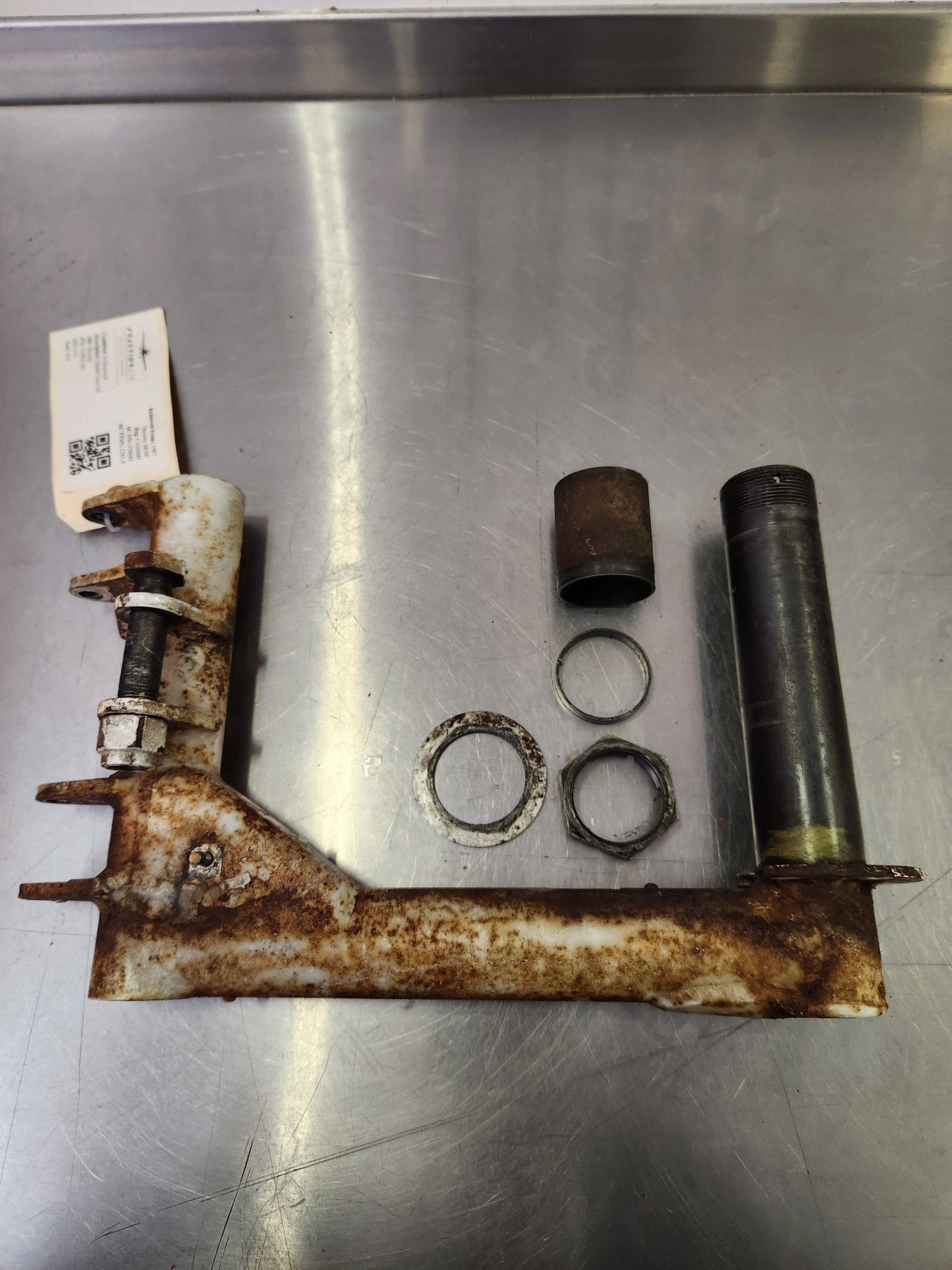 520002 - 501 Mooney Spindle Assy LH | FractionAIR Parts - Aircraft Parts & Accessories