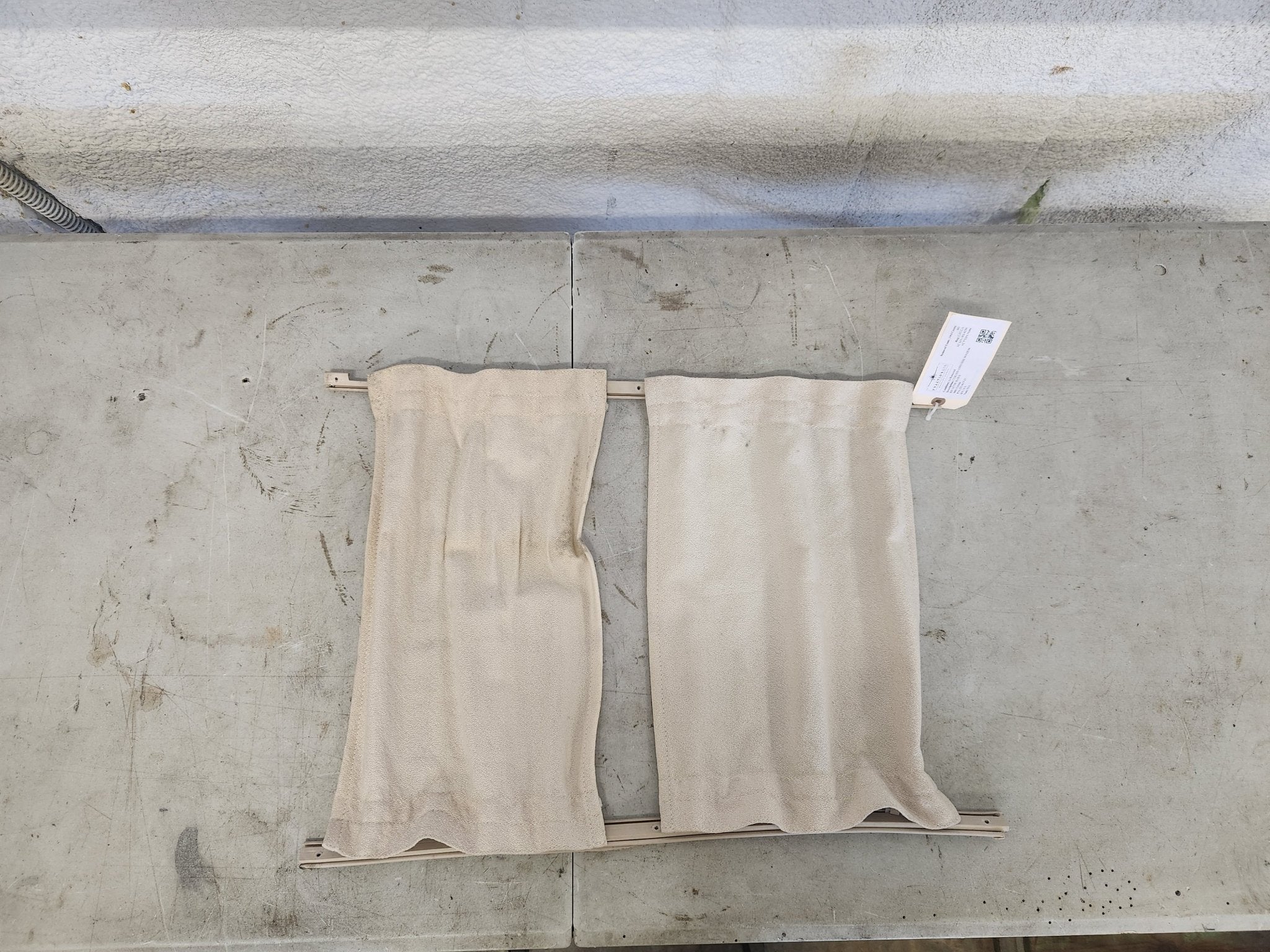 5214017-277777 Cessna CURTAIN ASSY-SIDE WINDOW RH AFT W/ RAILS ...