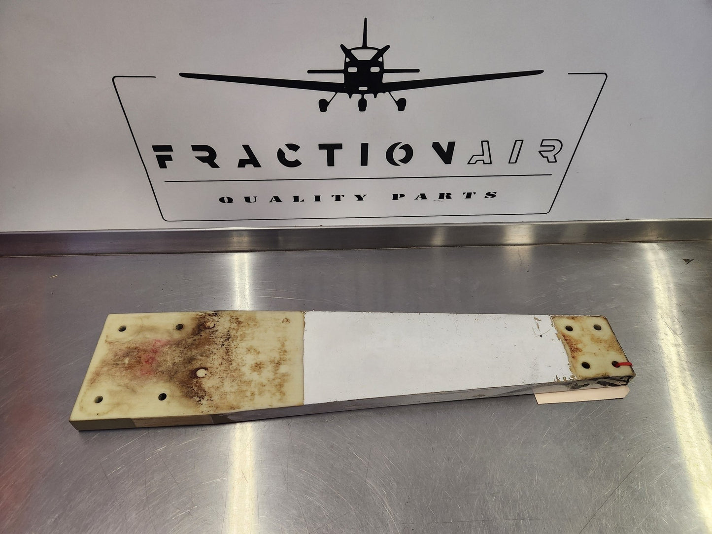 571055 - 1 American Aviation Landing gear leg | FractionAIR Parts - Aircraft Parts & Accessories
