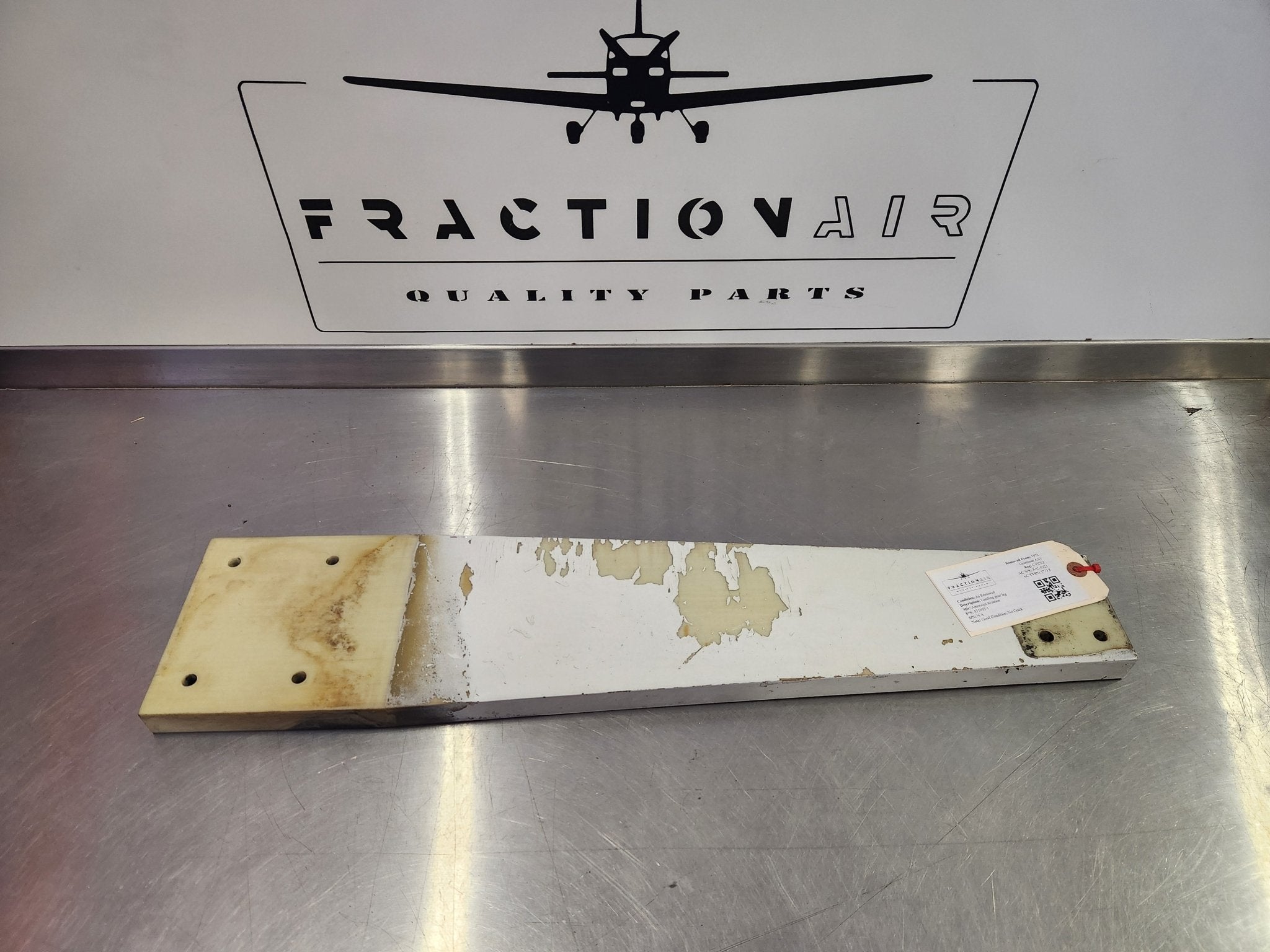 Landing gear leg 571055-1 - FractionAIR Parts