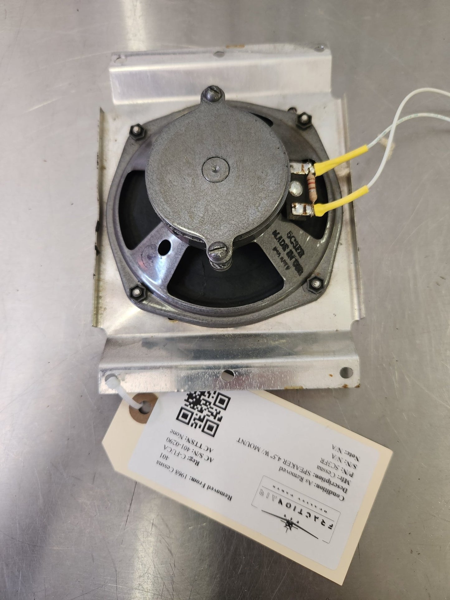 5C3FR Cessna SPEAKER 4.5'' W/ MOUNT | FractionAIR Parts - Aircraft Parts & Accessories